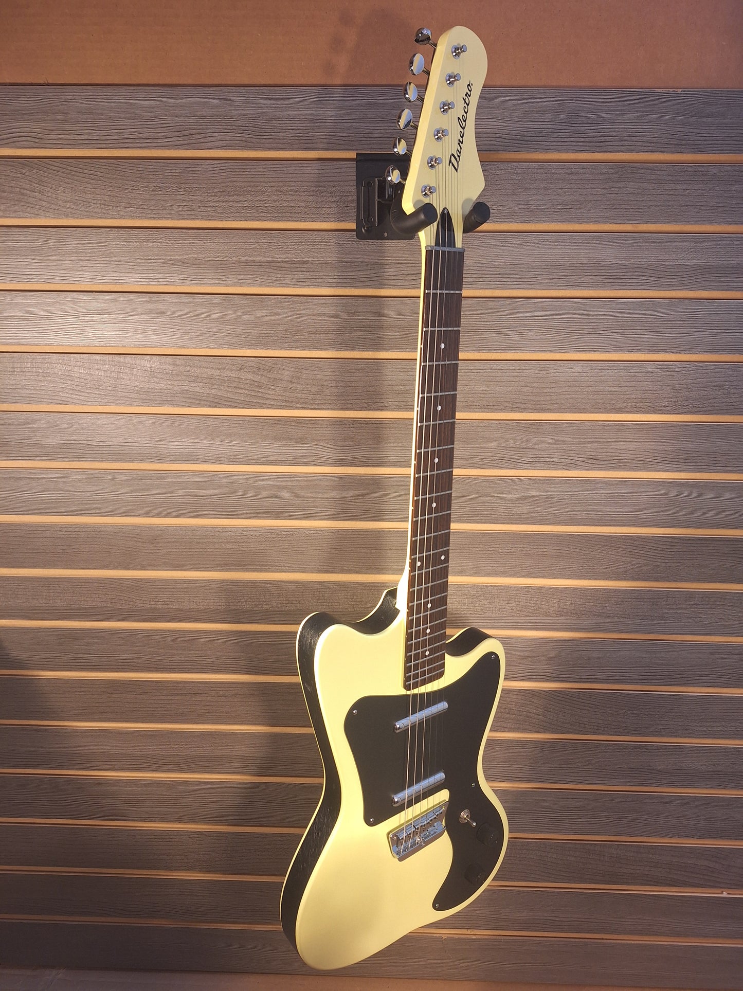Danelectro '67 DANO Yellow Electric Guitar