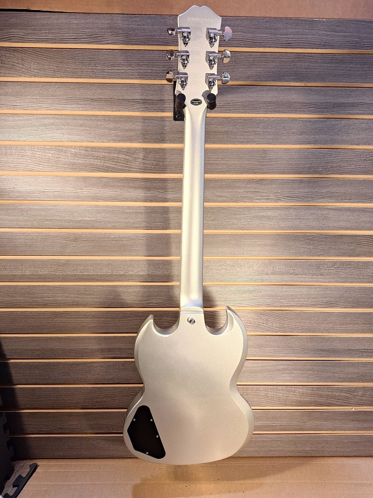 Epiphone SG Standard With Premiun Gig Bag Silvermist