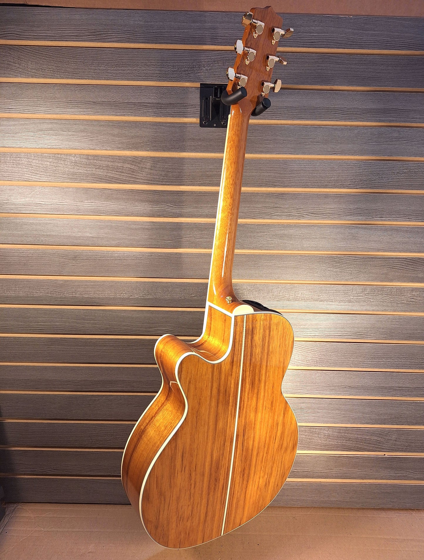 Takamine GN77KCE NAT Acoustic Electric Guitar
