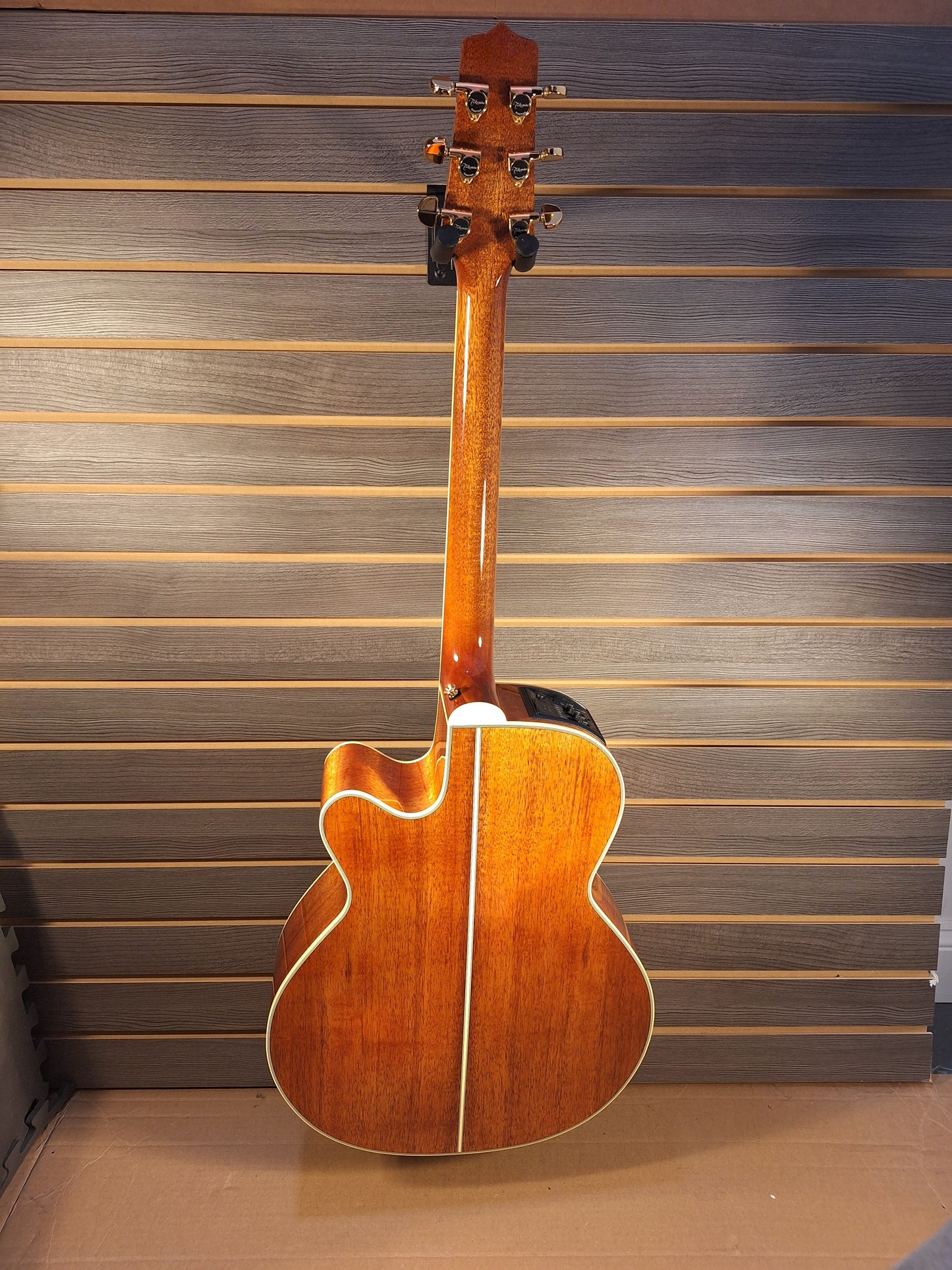 Takamine EF508 KC Acoustic Electric Guitar With Case