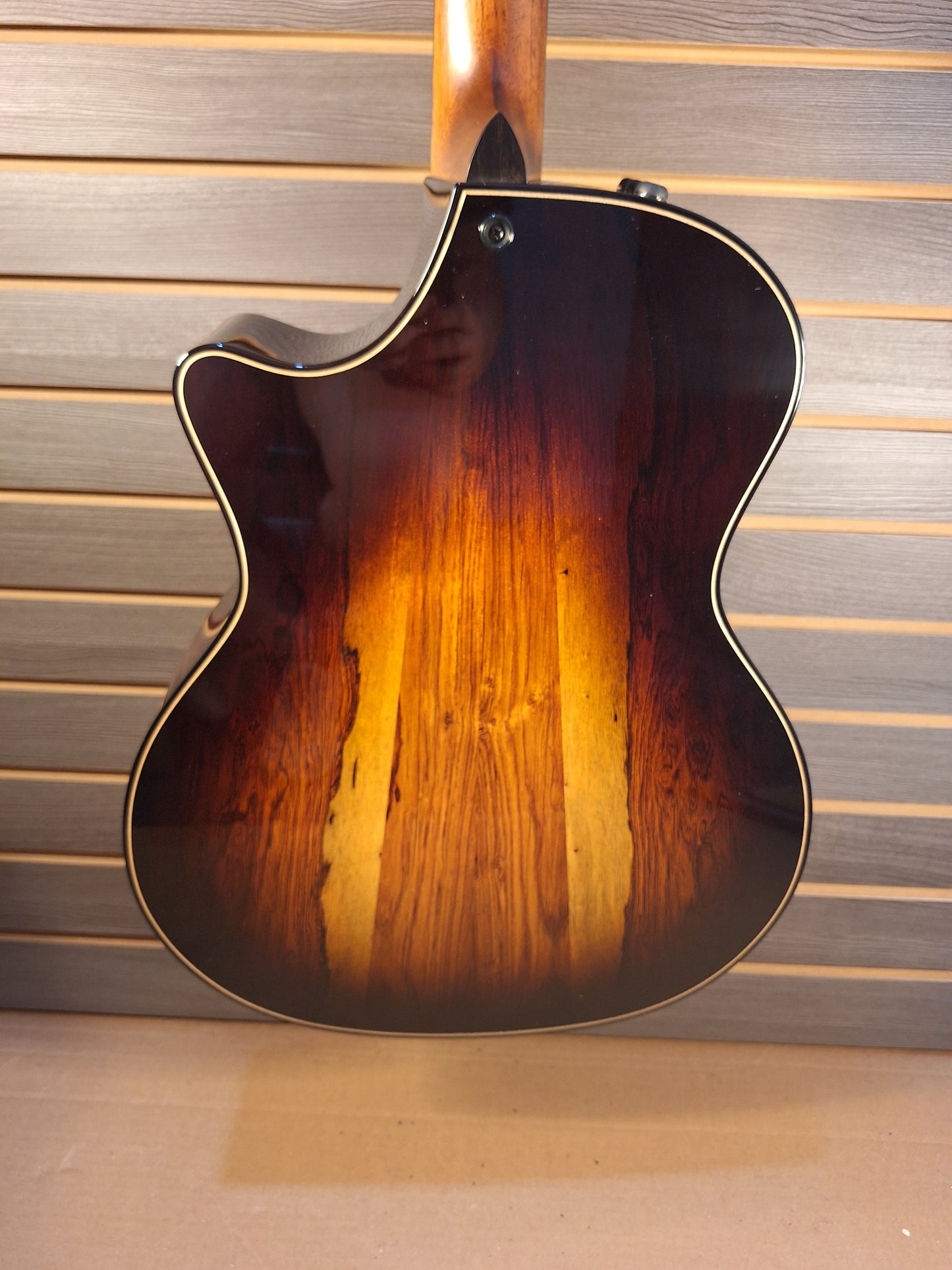 Taylor Builder's Edition 814ce Acoustic Electric Guitar With Hard Case