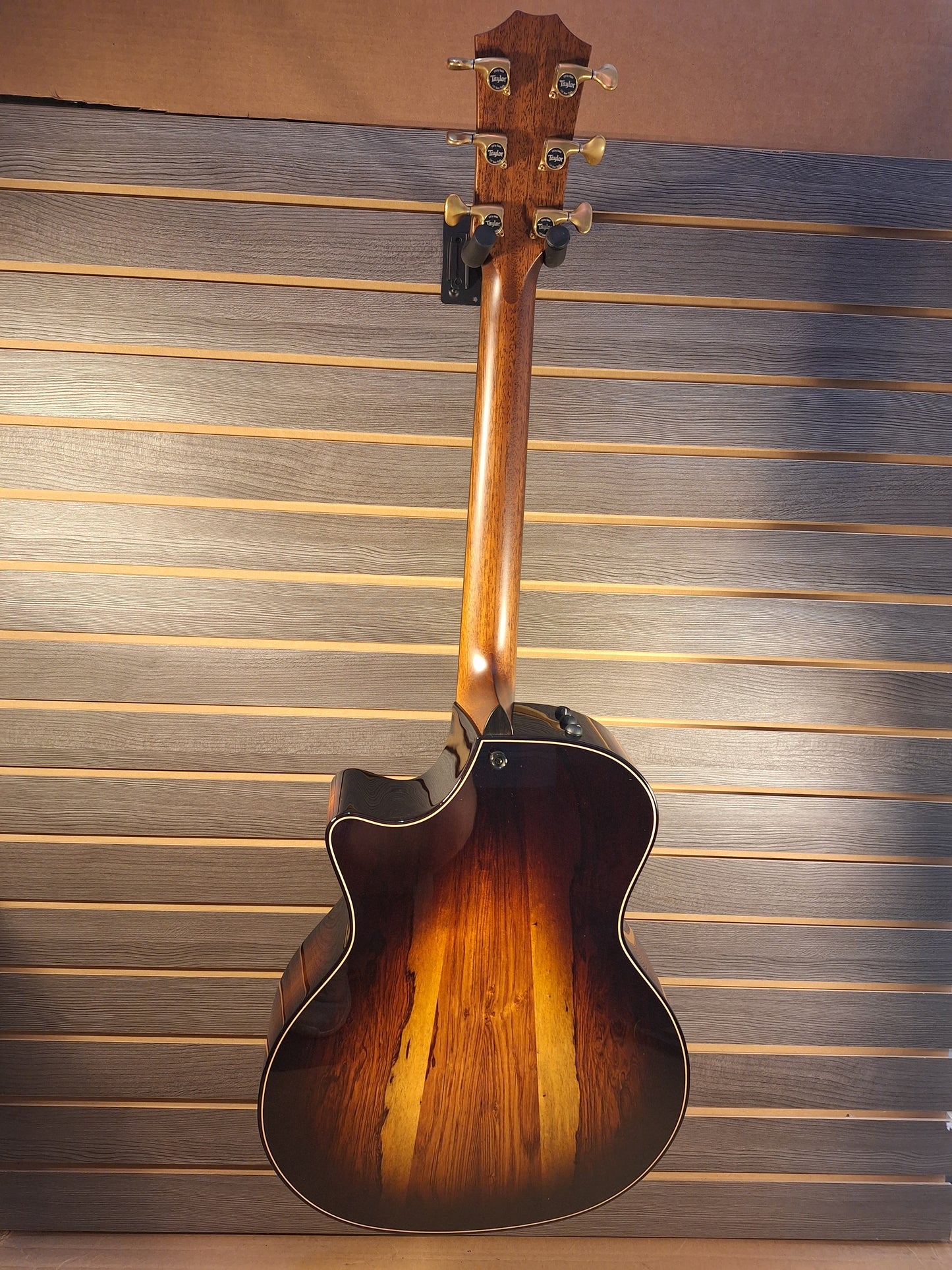 Taylor Builder's Edition 814ce Acoustic Electric Guitar With Hard Case