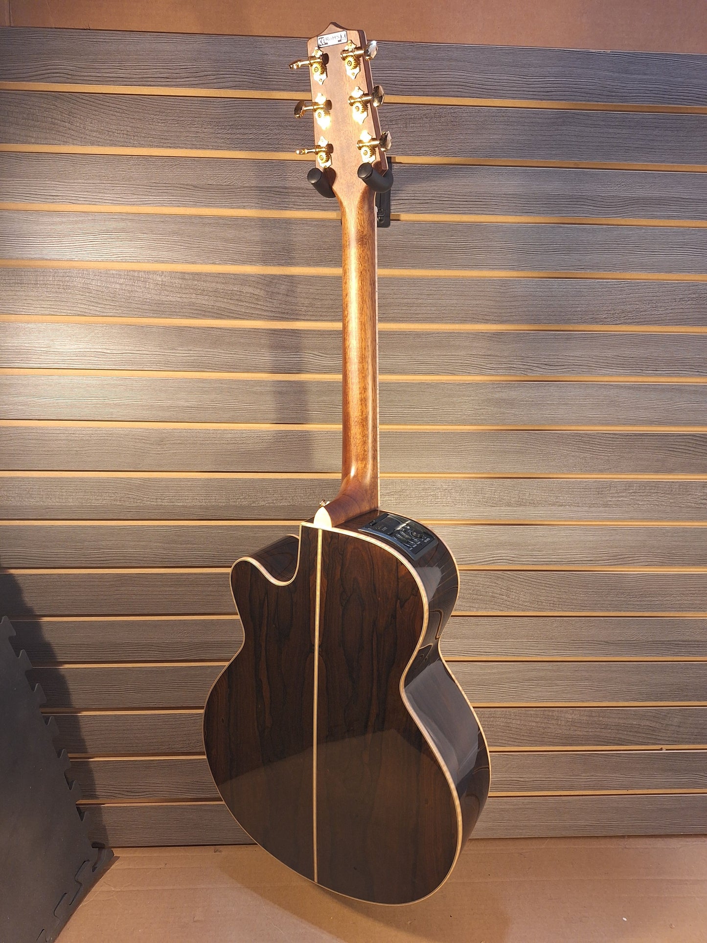 Takamine GN90CE-ZC NAT Acoustic Electric Guitar with Premium Gig Bag