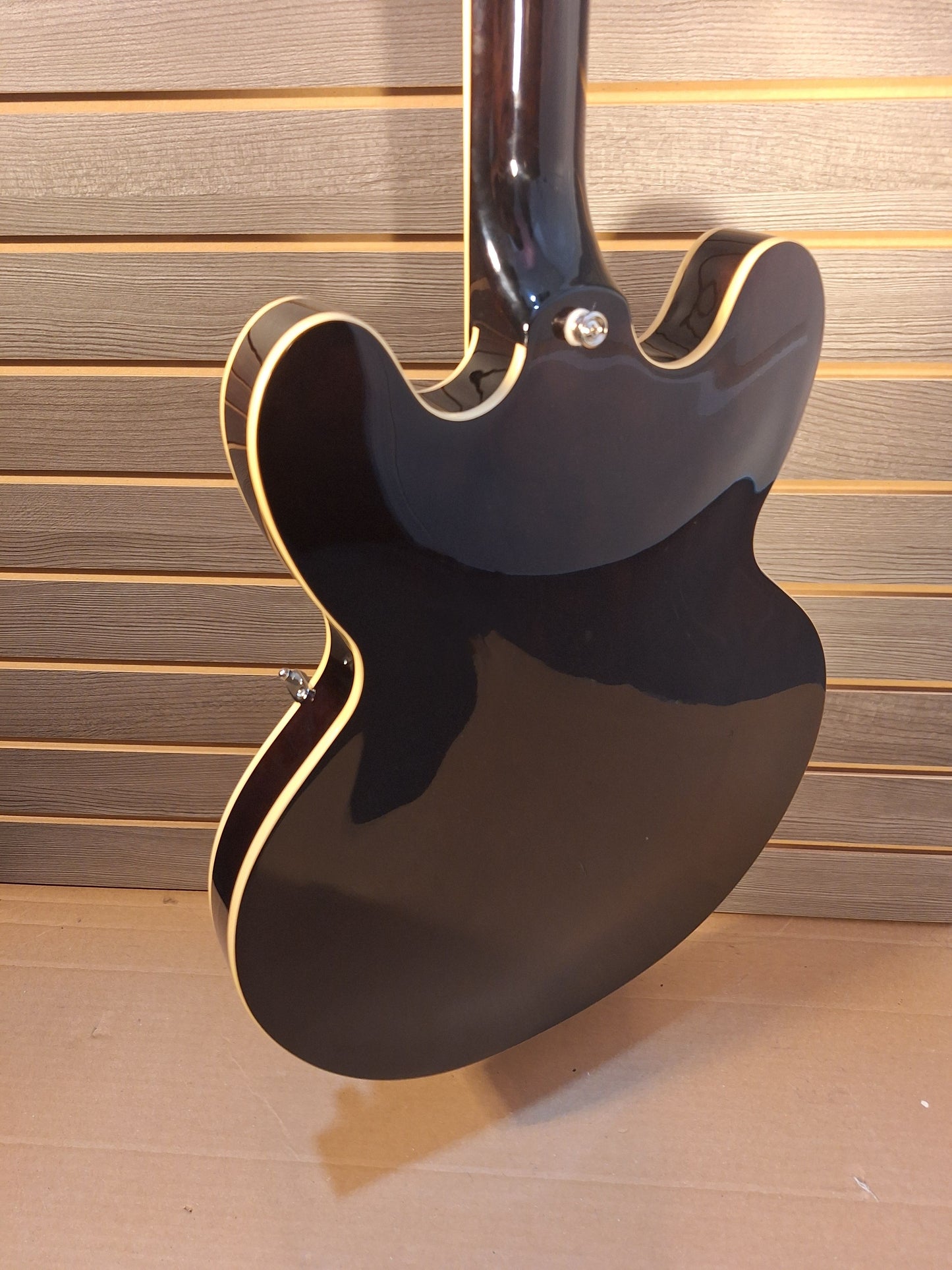 Epiphone Jim James ES-335 Signature Semi-hollow Electric Guitar /Seventies Walnut With Hardshell Case