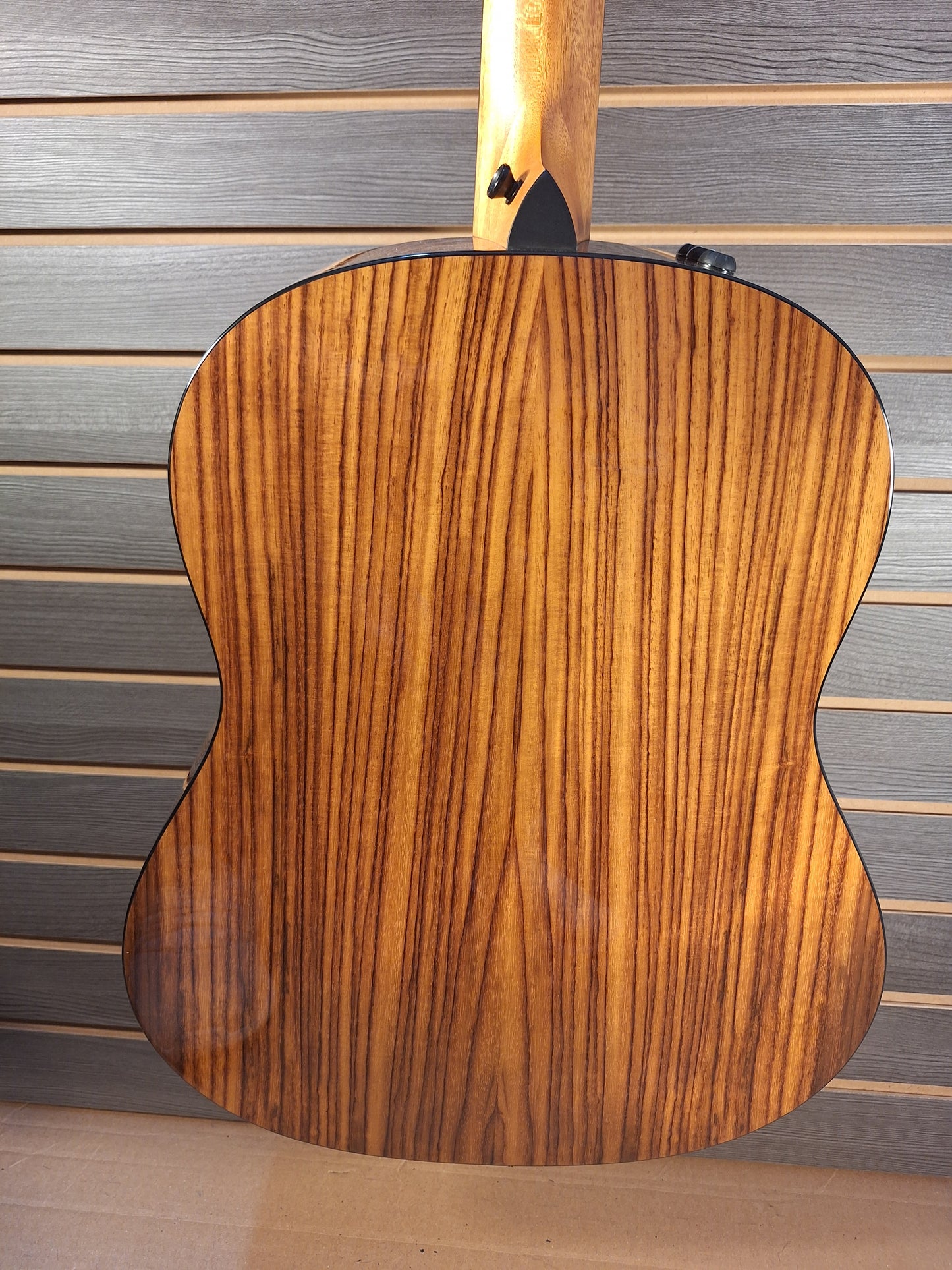 Taylor 217e-SB Plus Acoustic/Electric Guitar