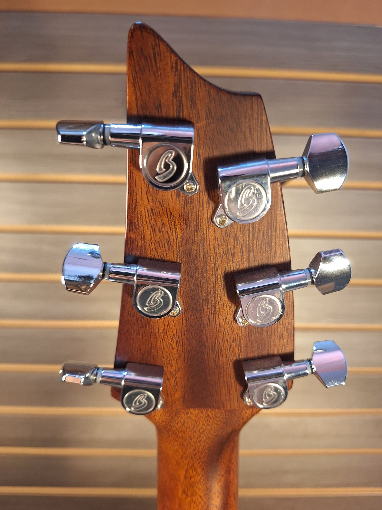 Breedlove Discovery S African Mahogany- African Mahogany Concert Acoustic Guitar Natural