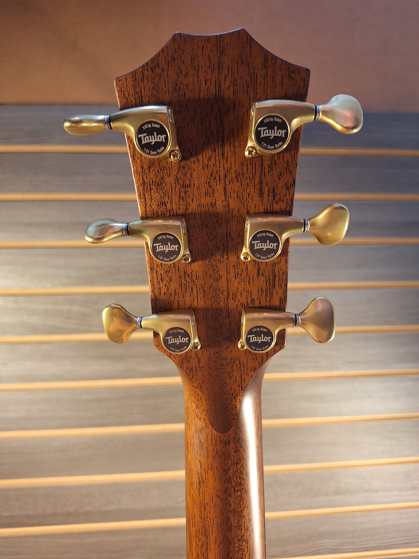 Taylor Builder's Edition 814ce Acoustic Electric Guitar With Hard Case