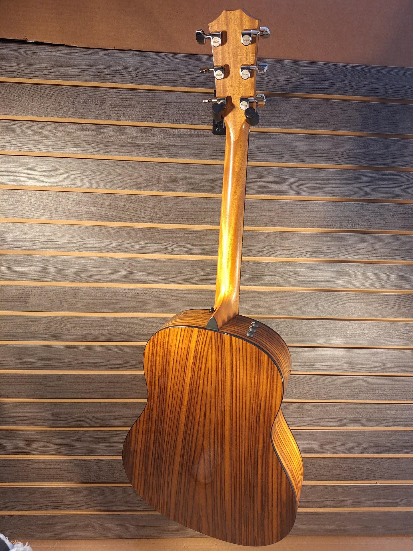 Taylor 217e-SB Plus Acoustic/Electric Guitar