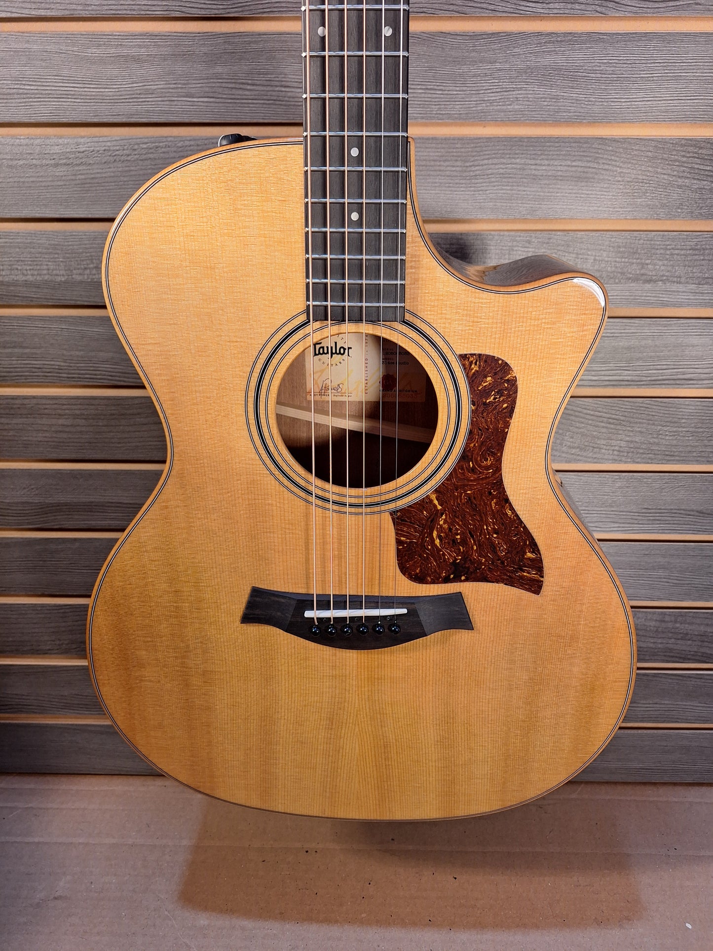 Taylor 314ce Studio Sapele/Sitka With Natural Top Acoustic Electric Guitar