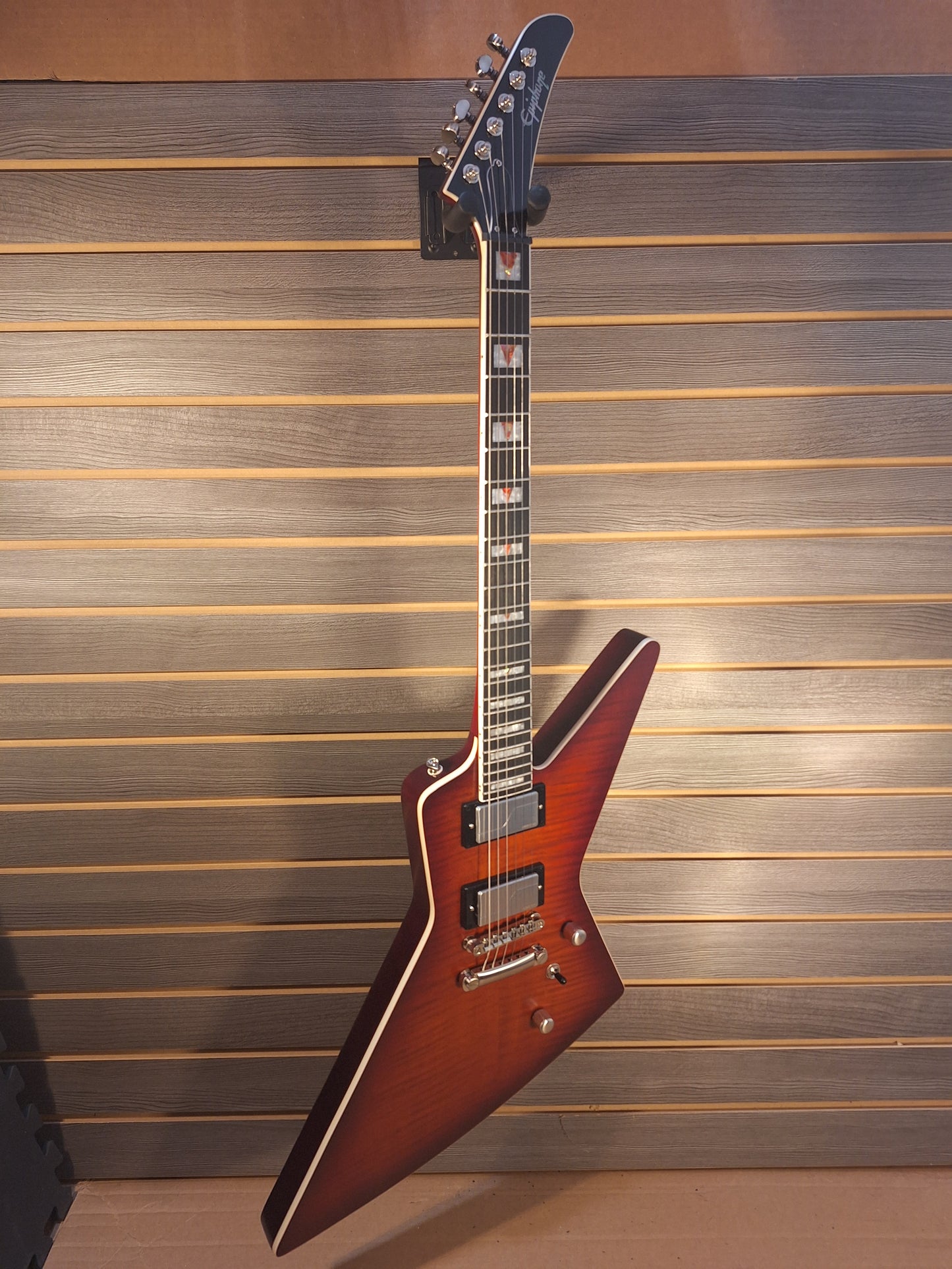 Epiphone Extura Prophecy w/Premium Gigbag