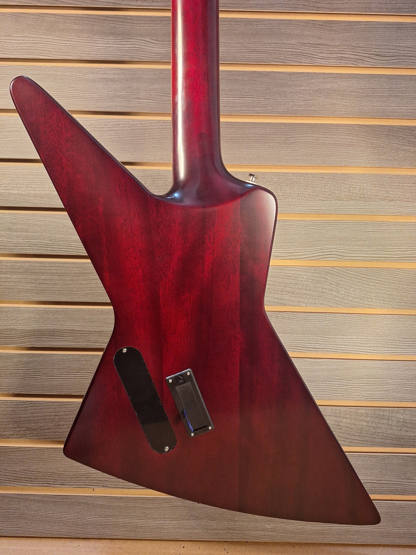 Epiphone Extura Prophecy w/Premium Gigbag