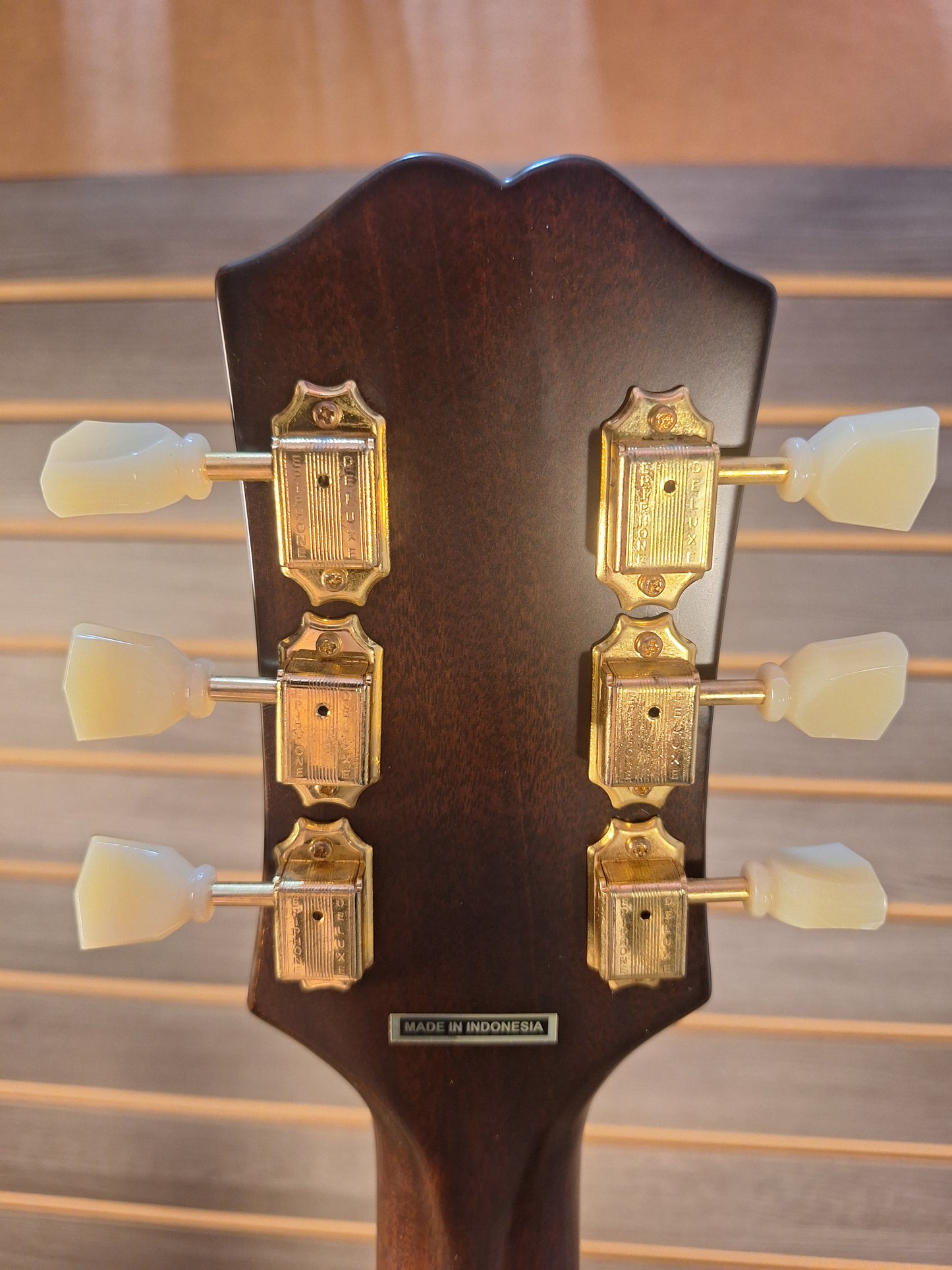 Epiphone Hummingbird Aged Natural Gloss (2)