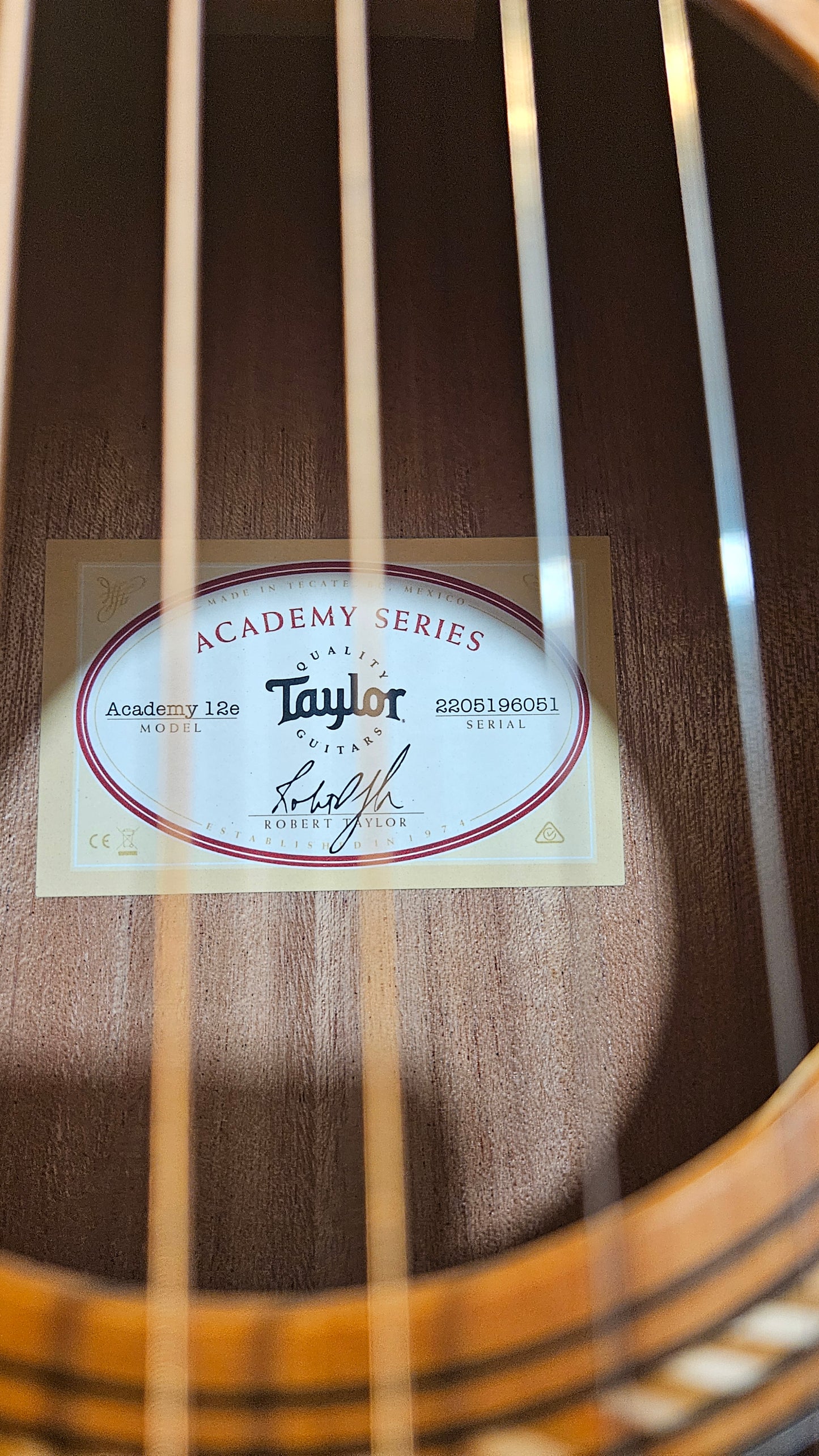 Taylor Academy 12e, Walnut Spruce Acoustic Guitar