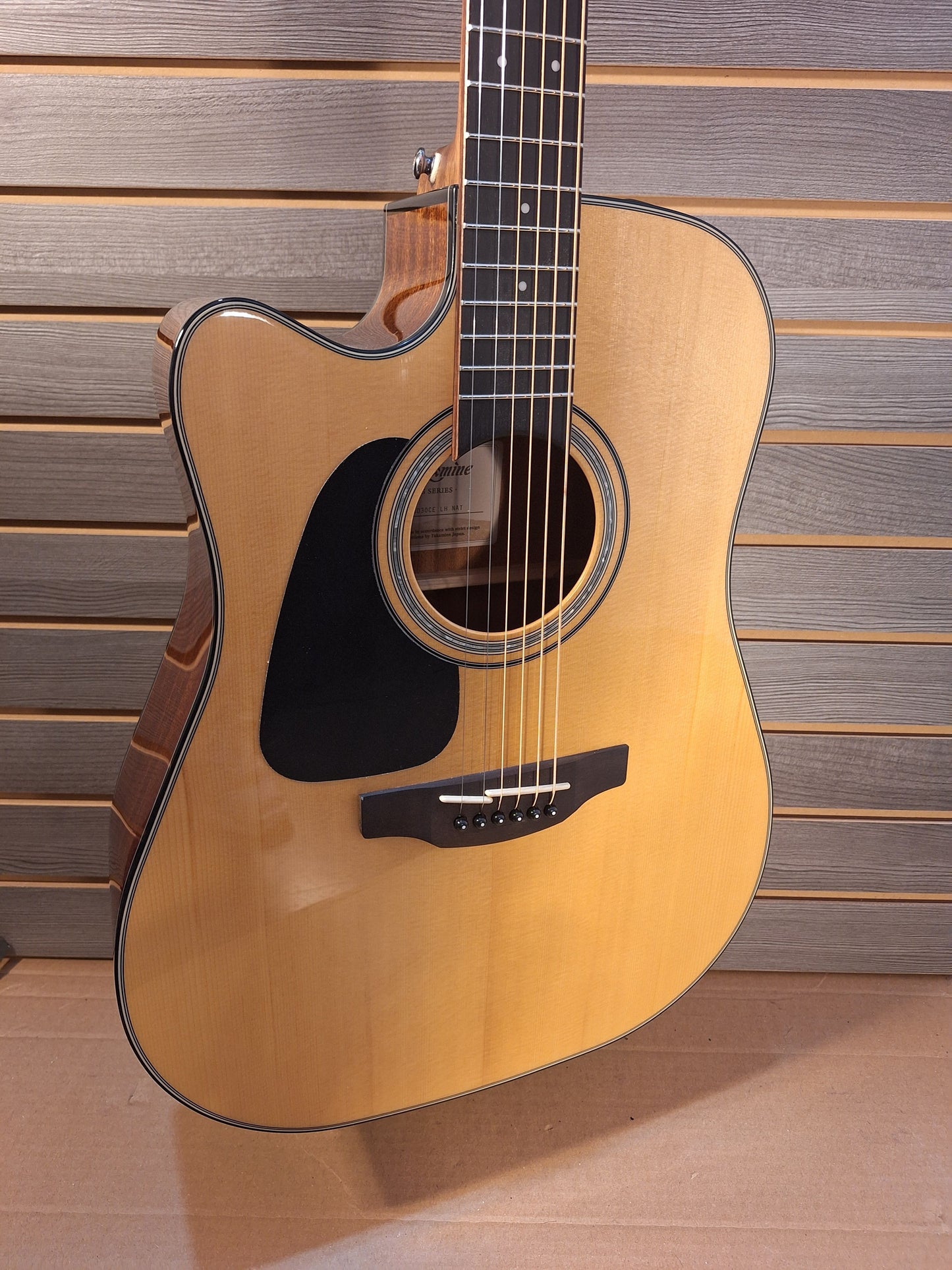 Takamine GD30CE NAT Acoustic Electric Guitar (lefty)