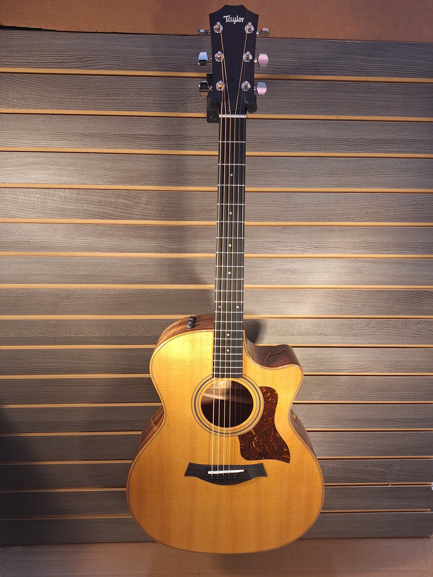 Taylor 314ce Studio Sapele/Sitka With Natural Top Acoustic Electric Guitar