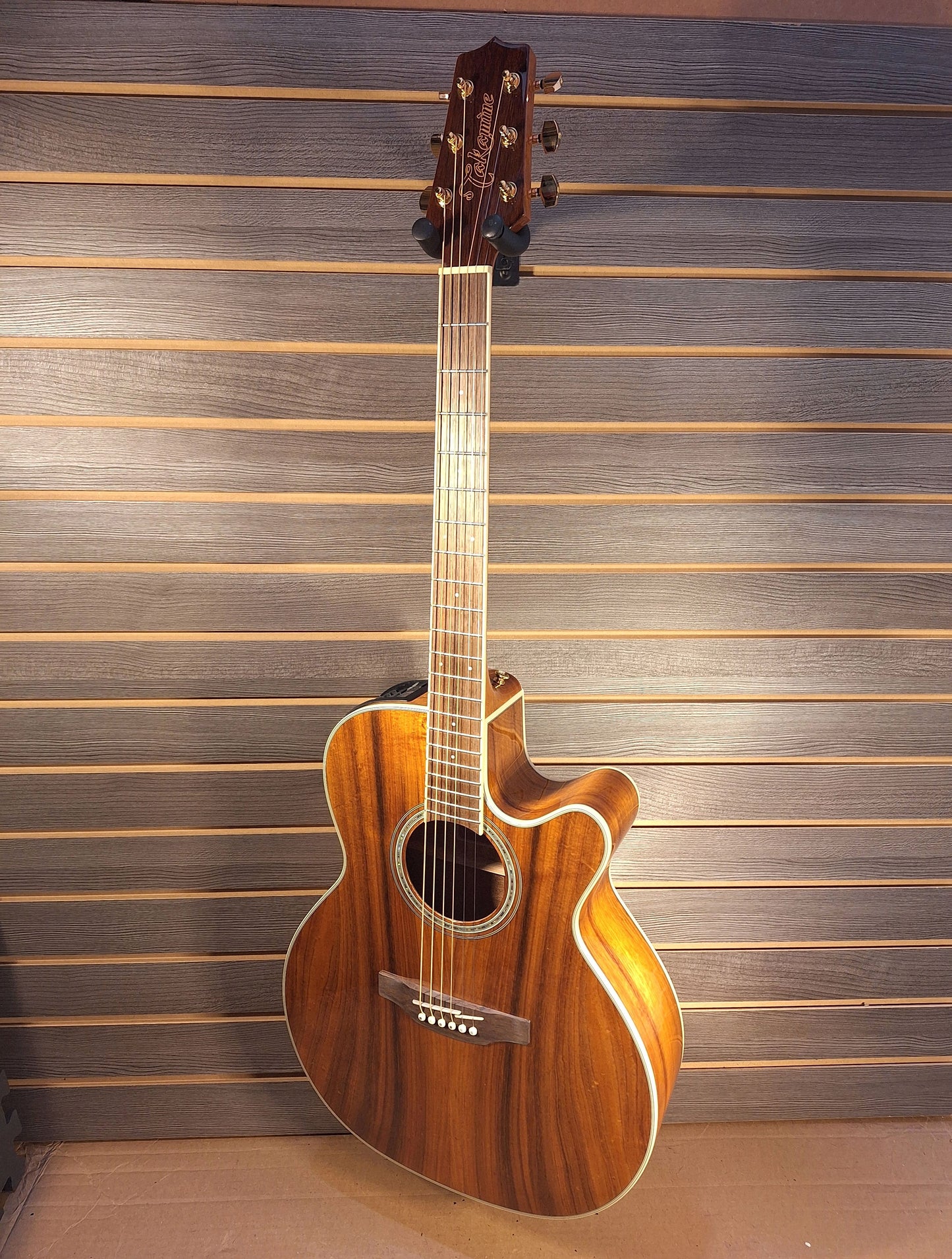 Takamine GN77KCE NAT Acoustic Electric Guitar