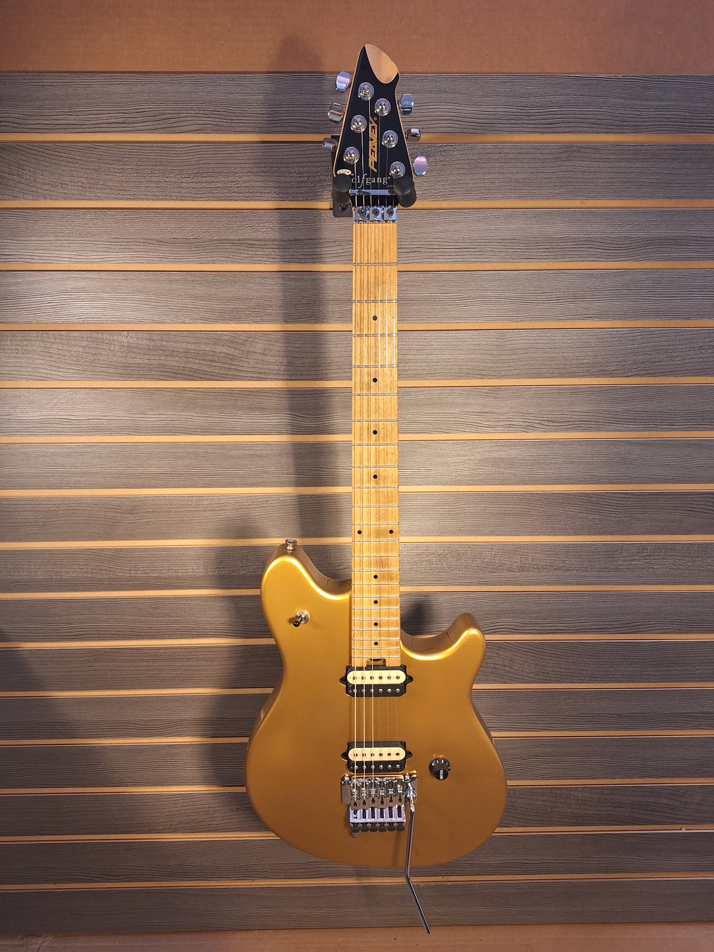 USA Late 1990s Peavey Wolfgang Special With Hard Case Solid Vintage Gold