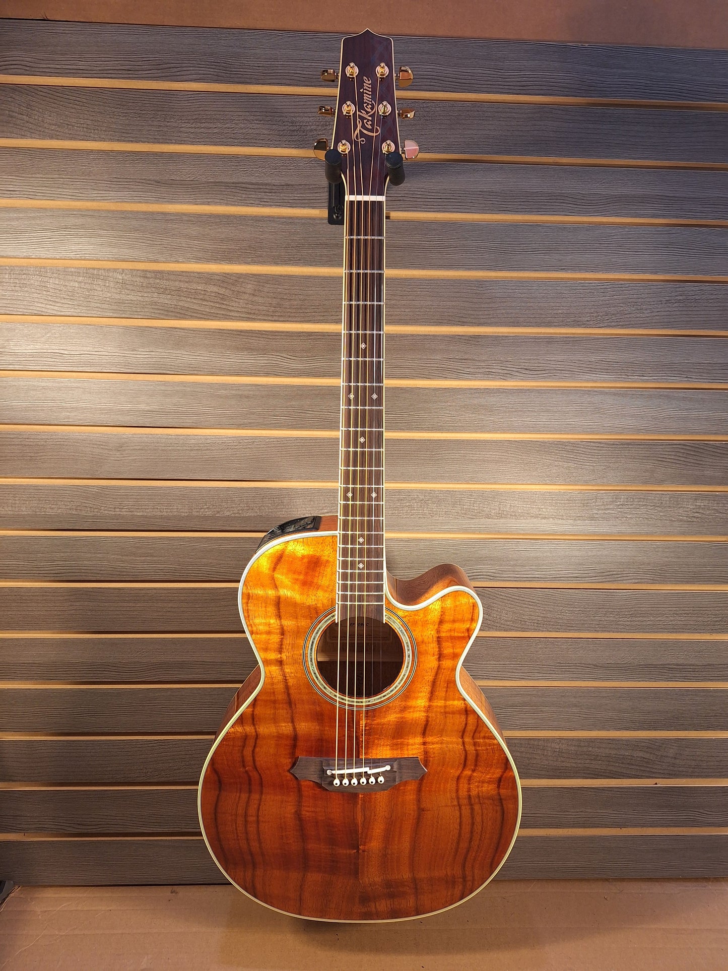 Takamine EF508 KC Acoustic Electric Guitar With Case