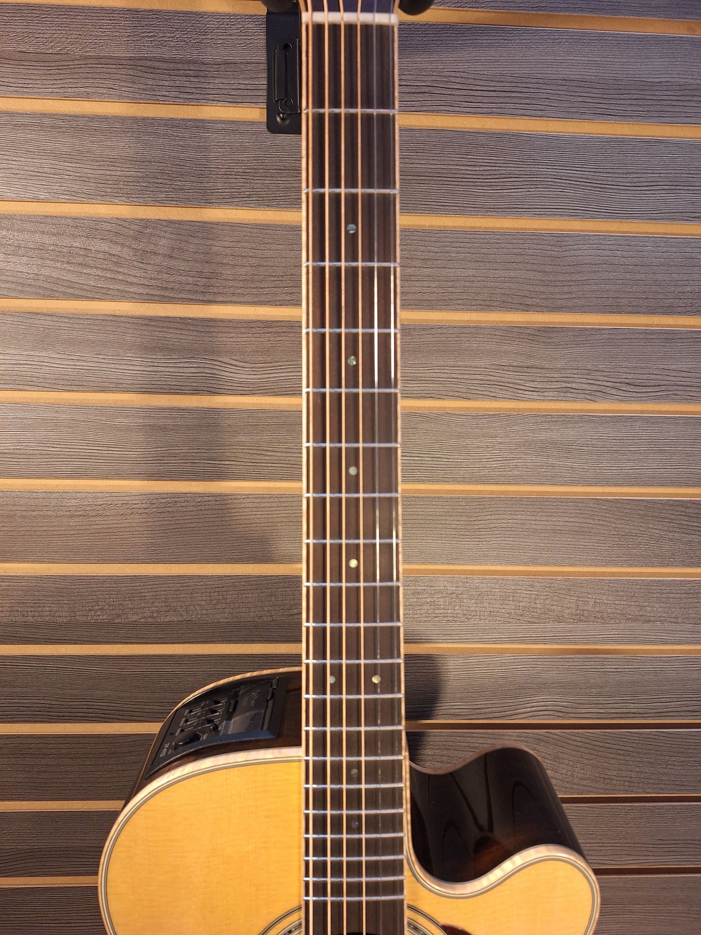 Takamine GN90CE-ZC NAT Acoustic Electric Guitar with Premium Gig Bag