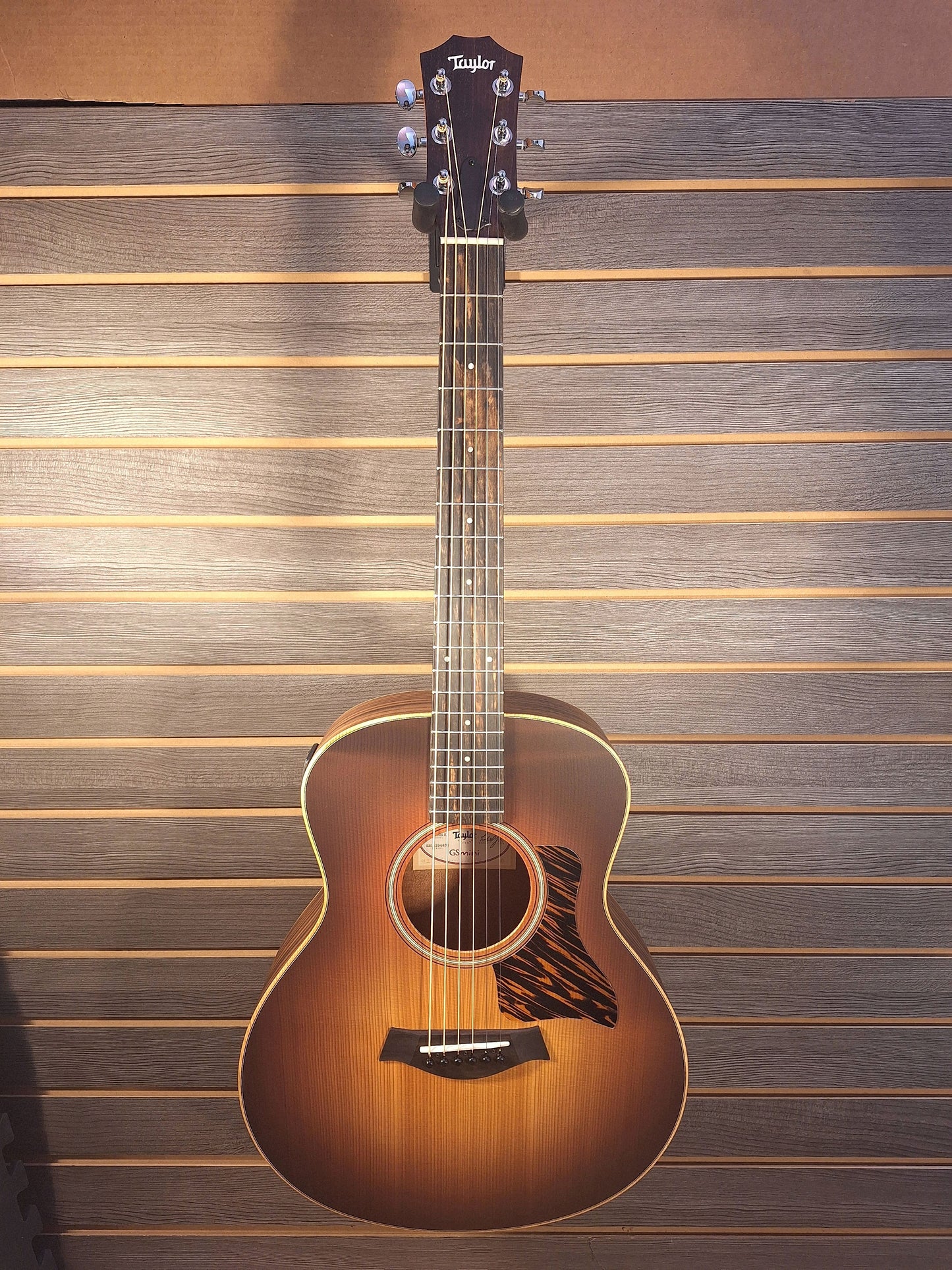 Taylor GS Mini-e Rosewood SB Electric/Acoustic Guitar
