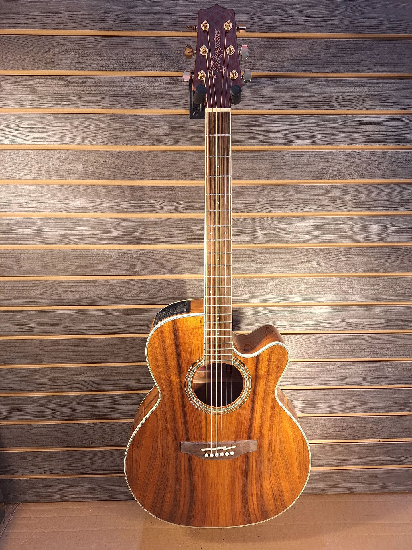 Takamine GN77KCE NAT Acoustic Electric Guitar