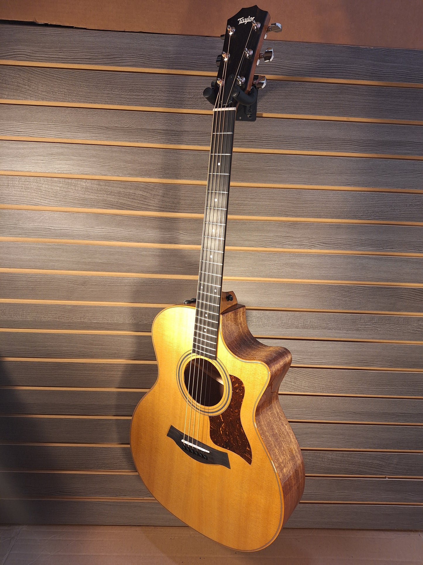 Taylor 314ce Studio Sapele/Sitka With Natural Top Acoustic Electric Guitar
