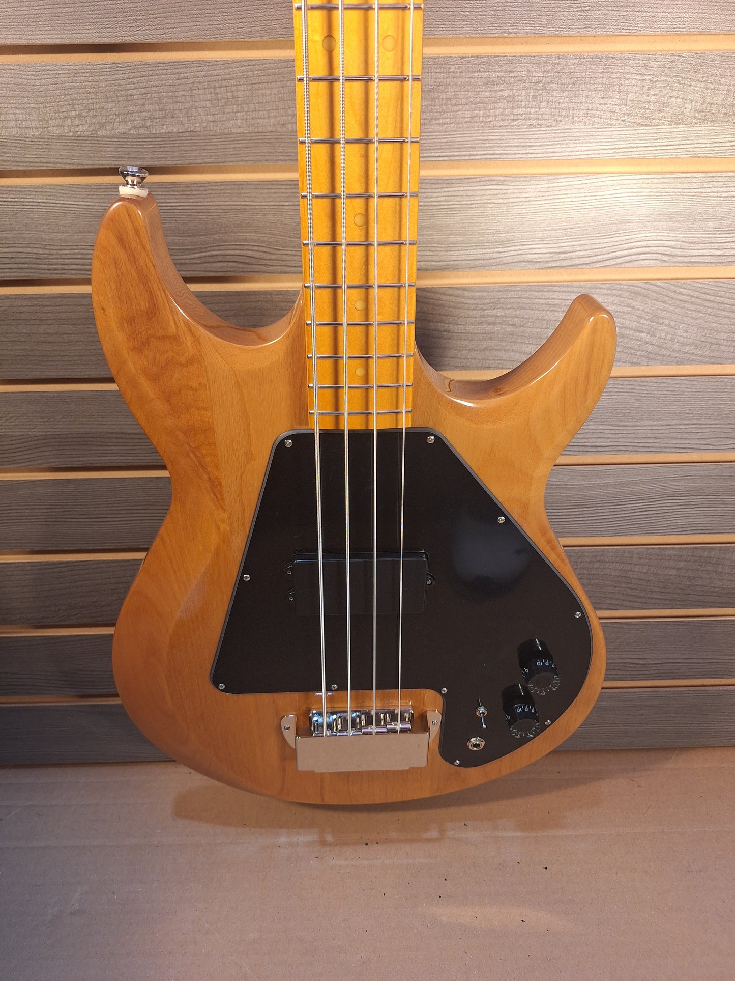 Epiphone Grabber Bass Natural With Premium Gig Bag