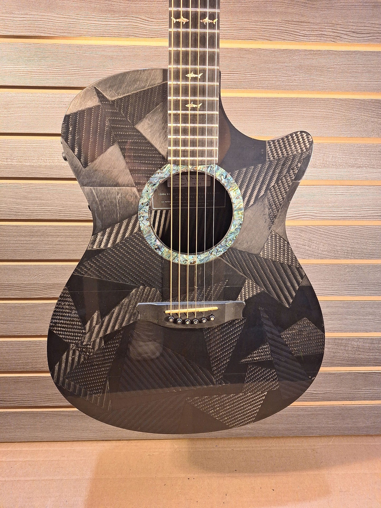 Previously Owned Rainsong BI-OM1000N2 with Iriginal Hard Case