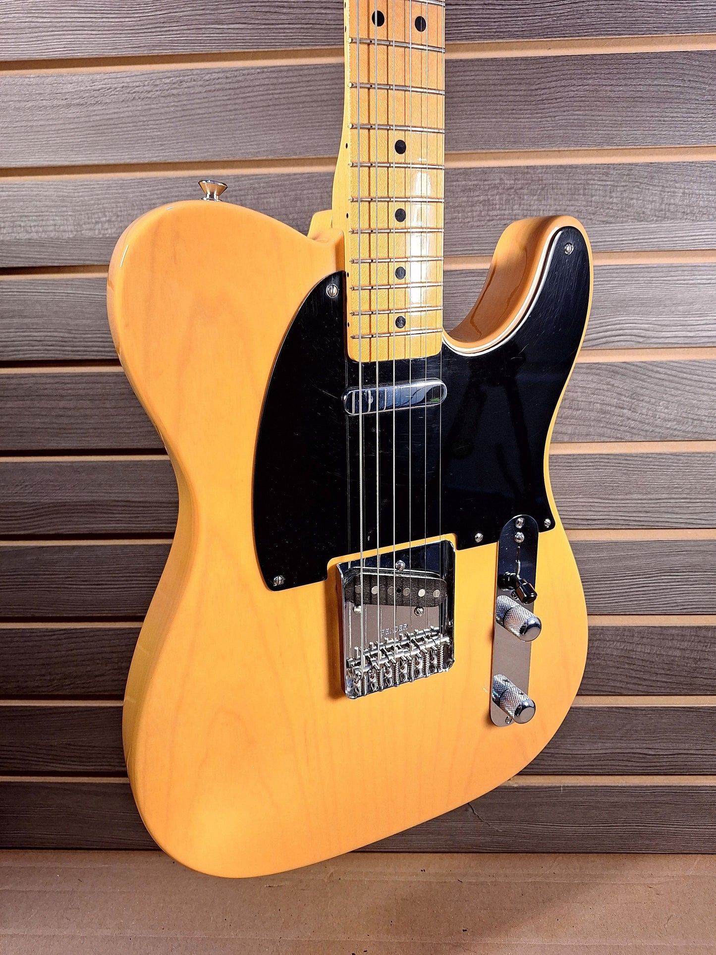 Previously Owned Fender '52 Reissued Tele Butterscotch Blonde With Hard Case