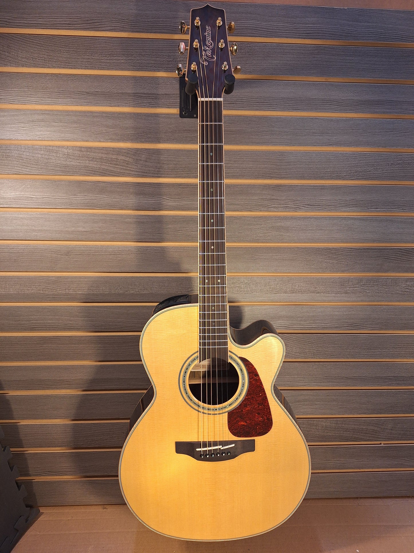 Takamine GN90CE-ZC NAT Acoustic Electric Guitar with Premium Gig Bag