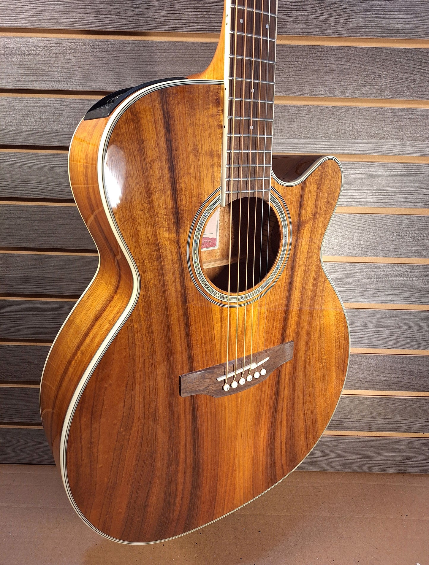 Takamine GN77KCE NAT Acoustic Electric Guitar