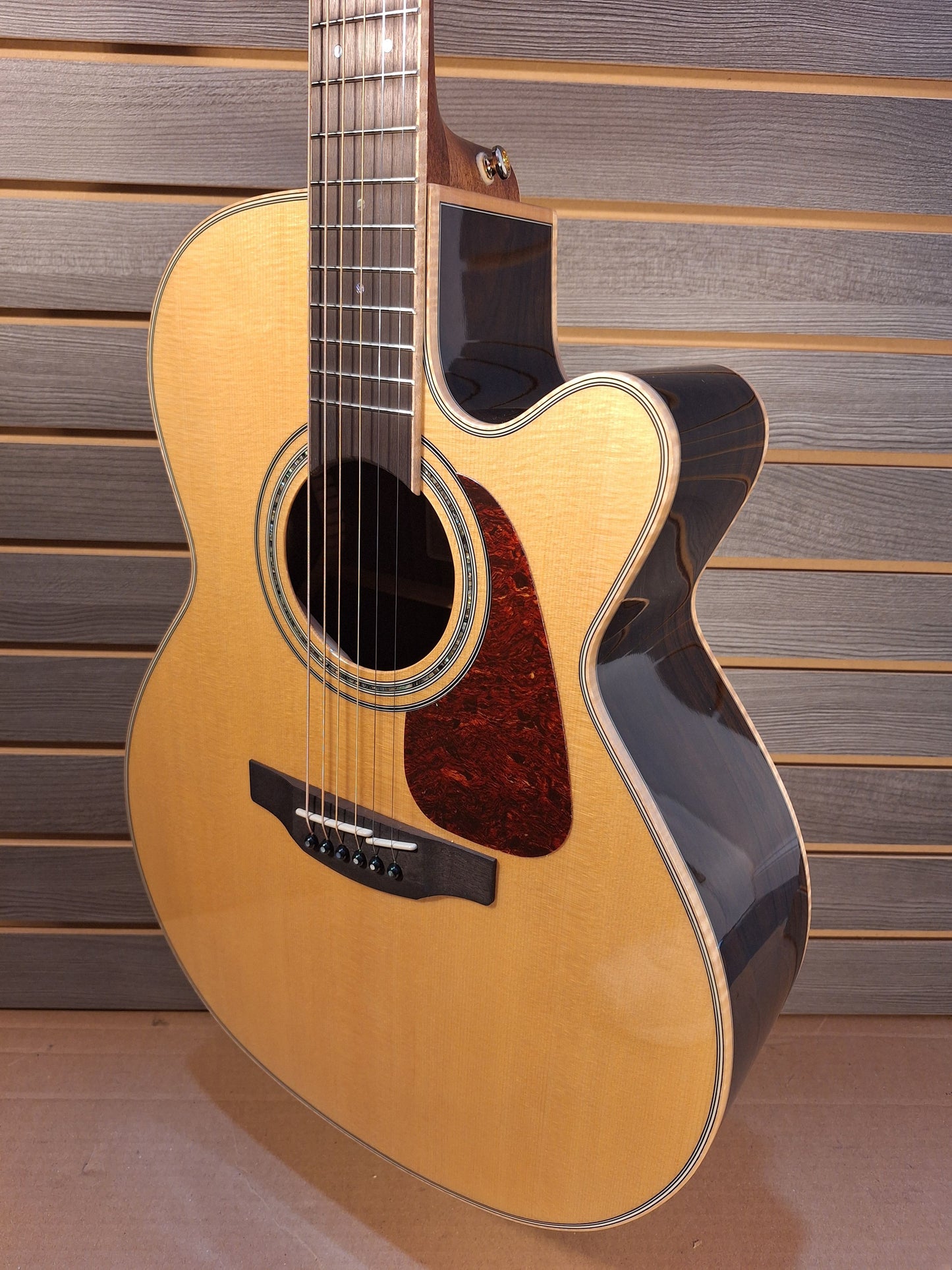 Takamine GN90CE-ZC NAT Acoustic Electric Guitar with Premium Gig Bag