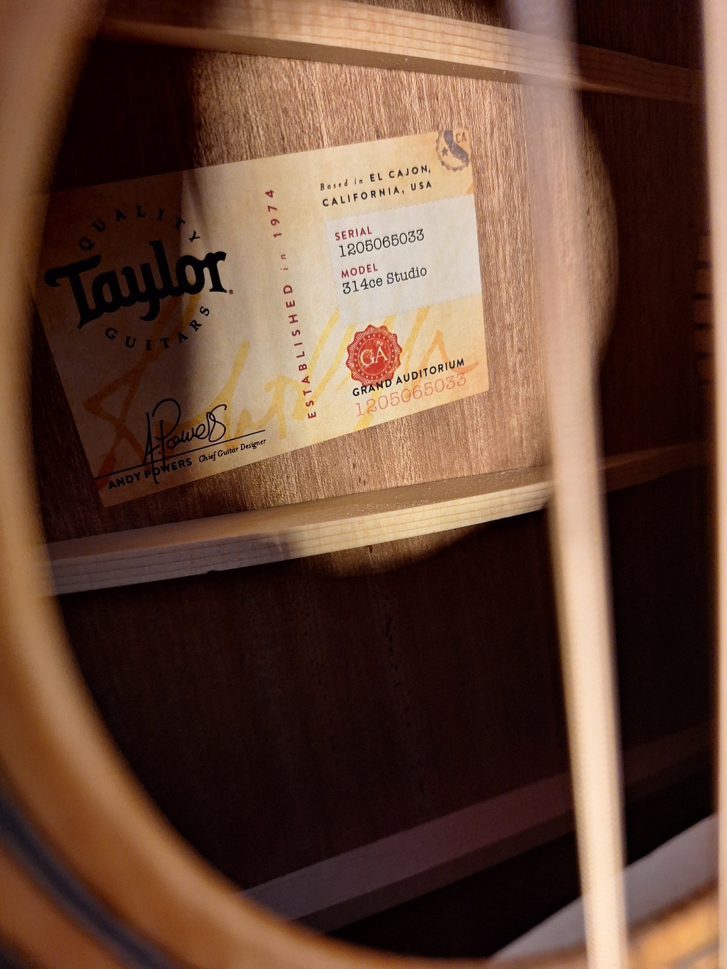 Taylor 314ce Studio Sapele/Sitka With Natural Top Acoustic Electric Guitar