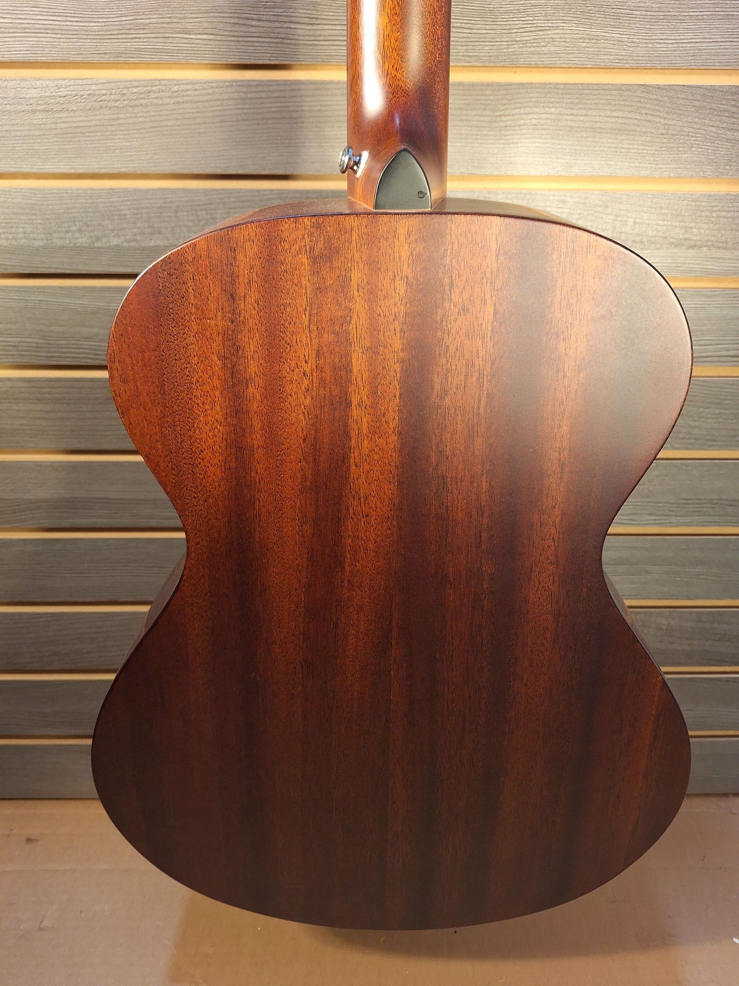Breedlove Discovery S African Mahogany- African Mahogany Concert Acoustic Guitar Natural