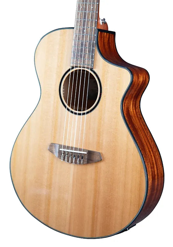Breedlove Discovery S Concert Nylon CE Red Cedar-African Mahogany