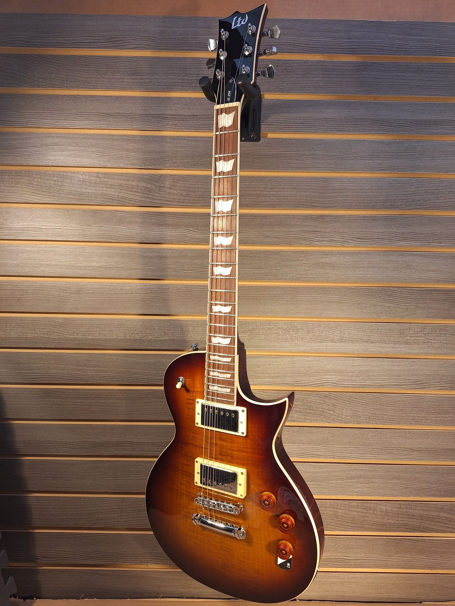 LTD/EC-256/FM/DBSB Electric Guitar Sunburst