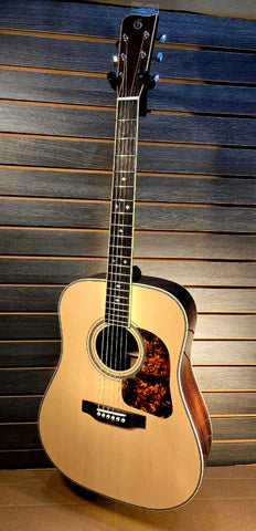 Gallagher G-70 Acoustic Guitar with Hard Case