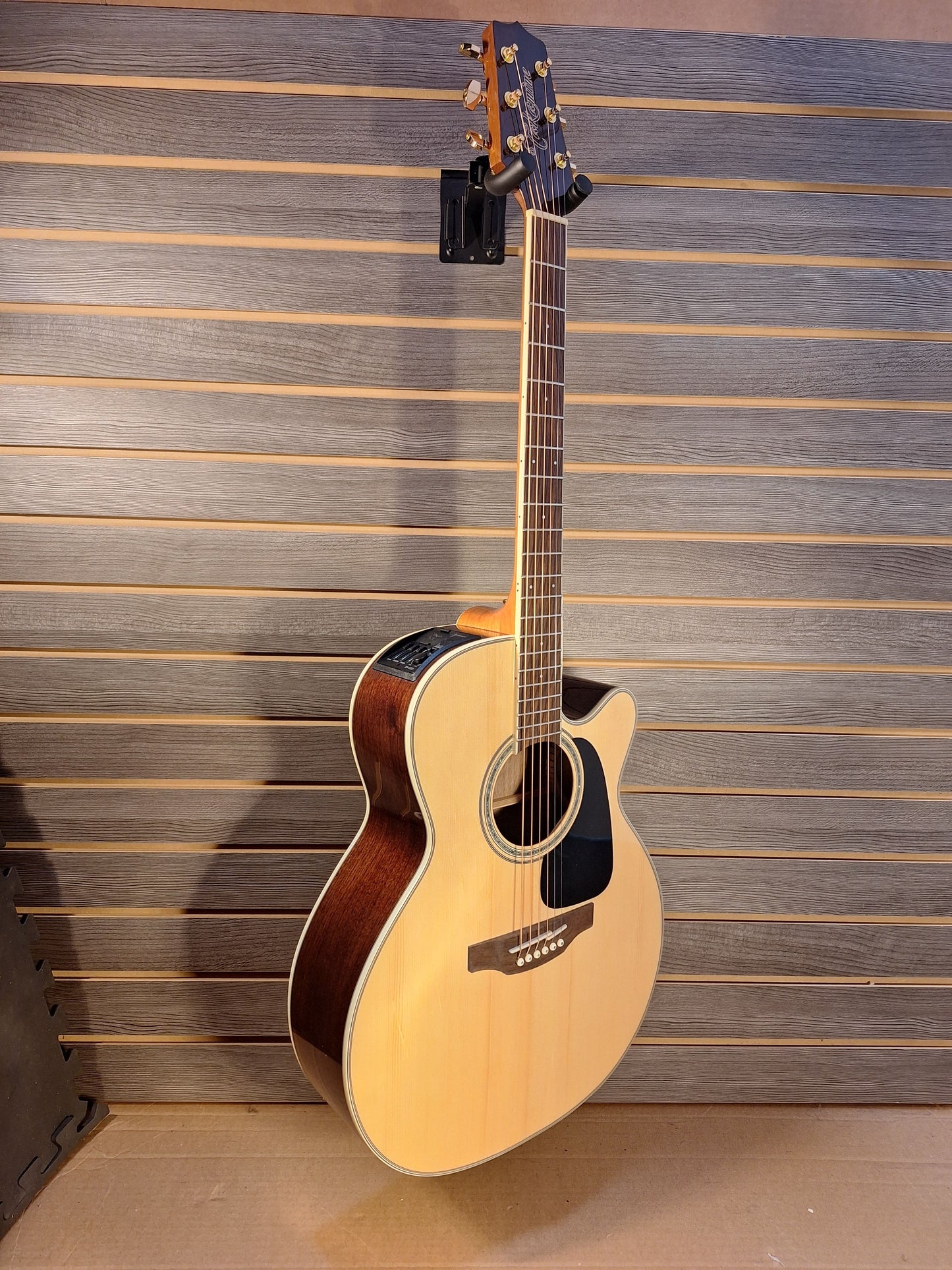 Takamine GN51CE NAT Acoustic Guitar