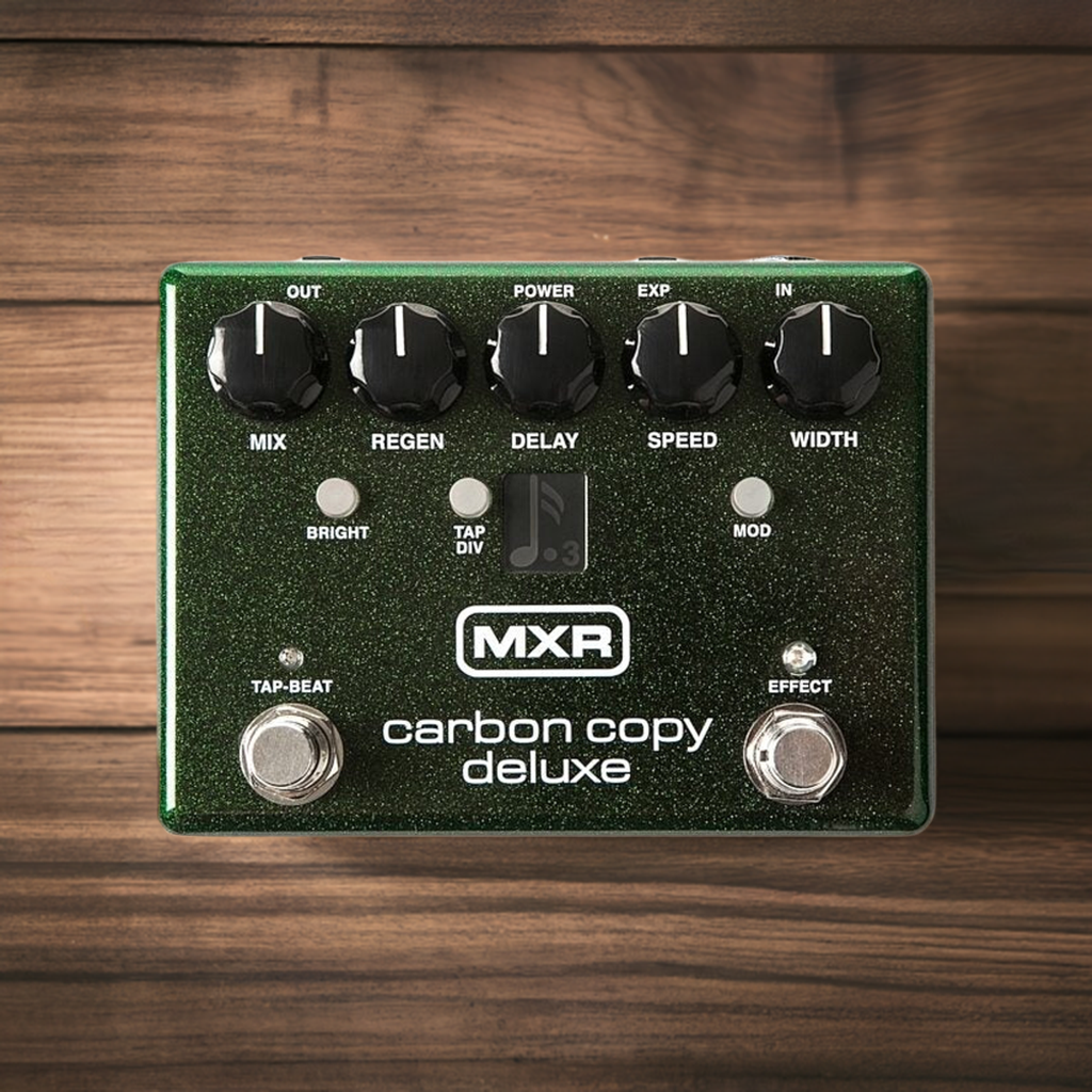 MXR Carbon Copy Deluxe Analog Delay Pedal