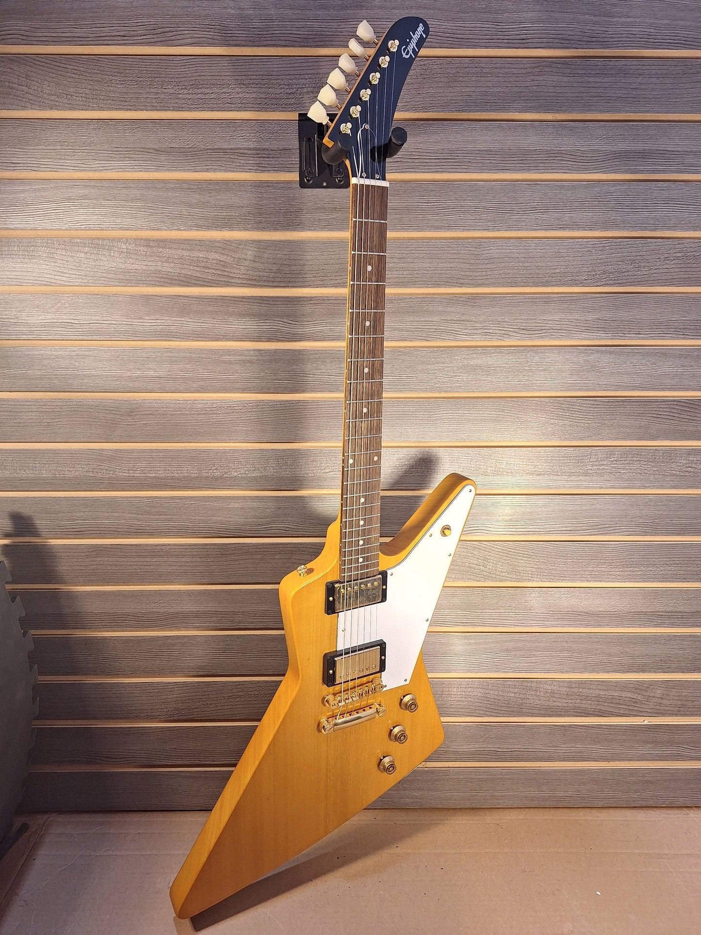 1958 Epiphone Korina Explorer With White Pickguard Hardshell Case Included