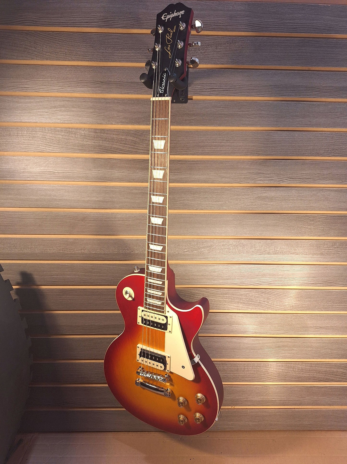 Epiphone Les Paul Classic Worn Heritage Cherry Sunburst Electric Guitar