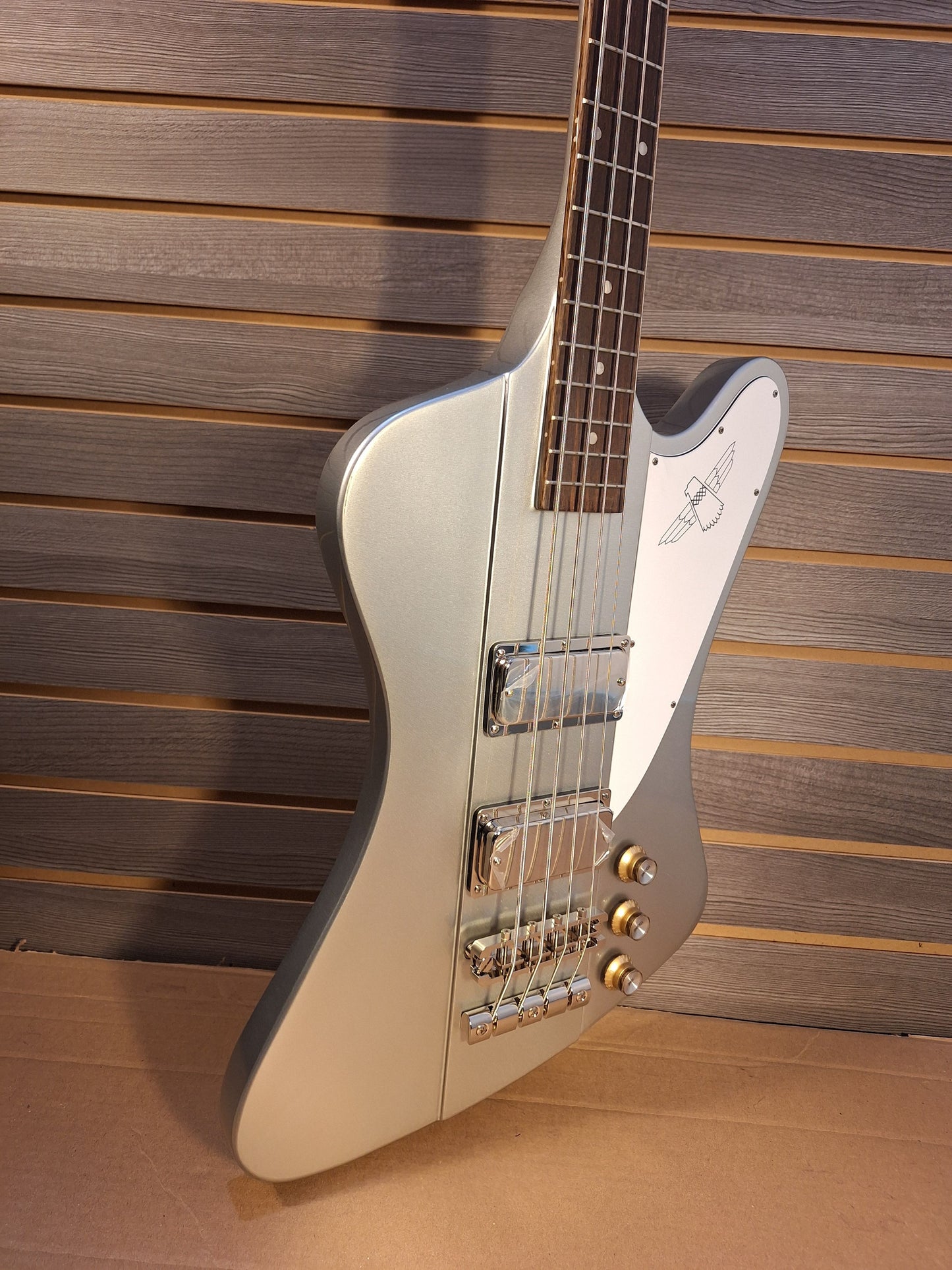Epiphone Thunderbird '64 Electric Bass. Silver Mist W Premium Gig Bag