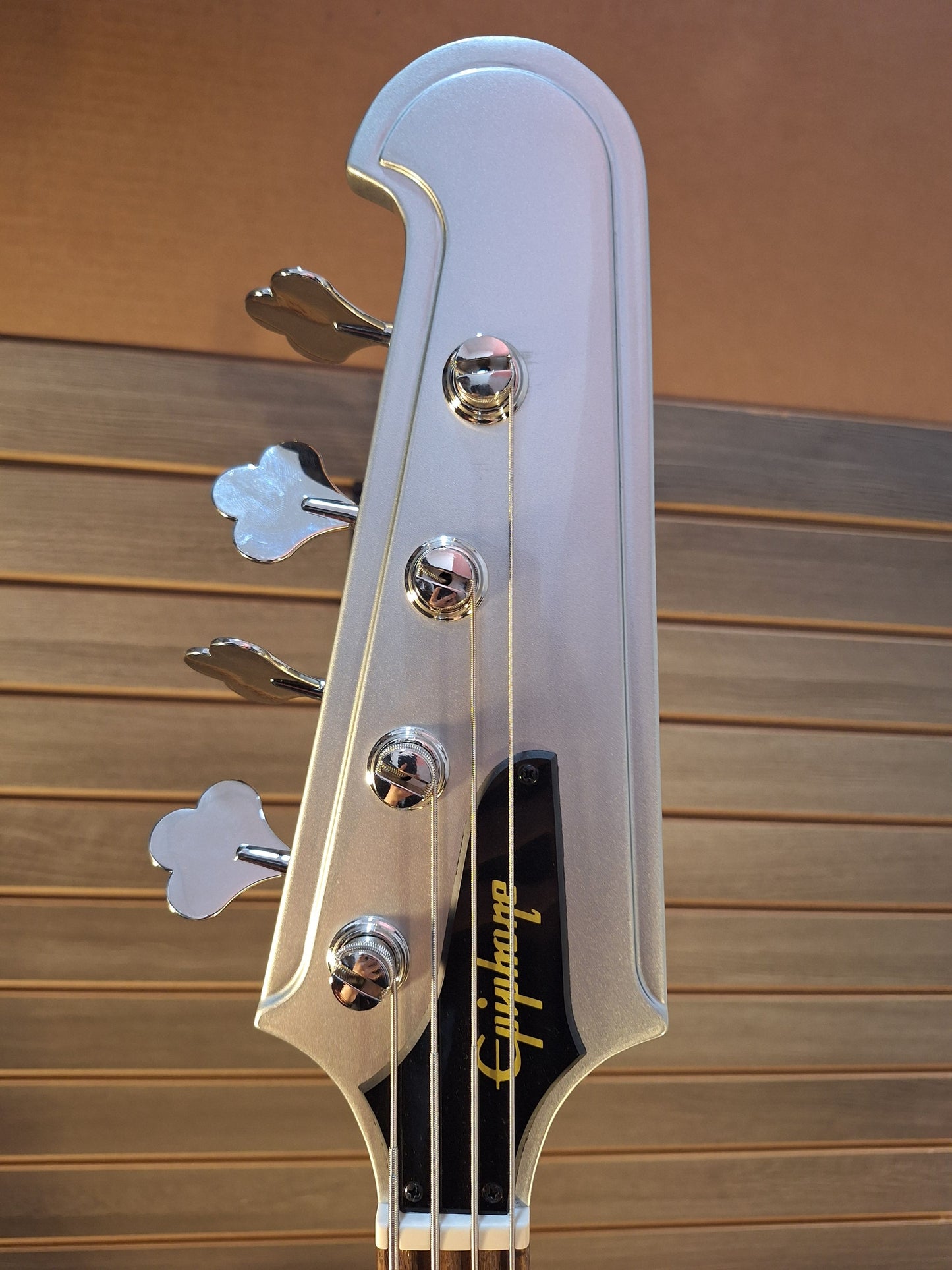Epiphone Thunderbird '64 Electric Bass. Silver Mist W Premium Gig Bag