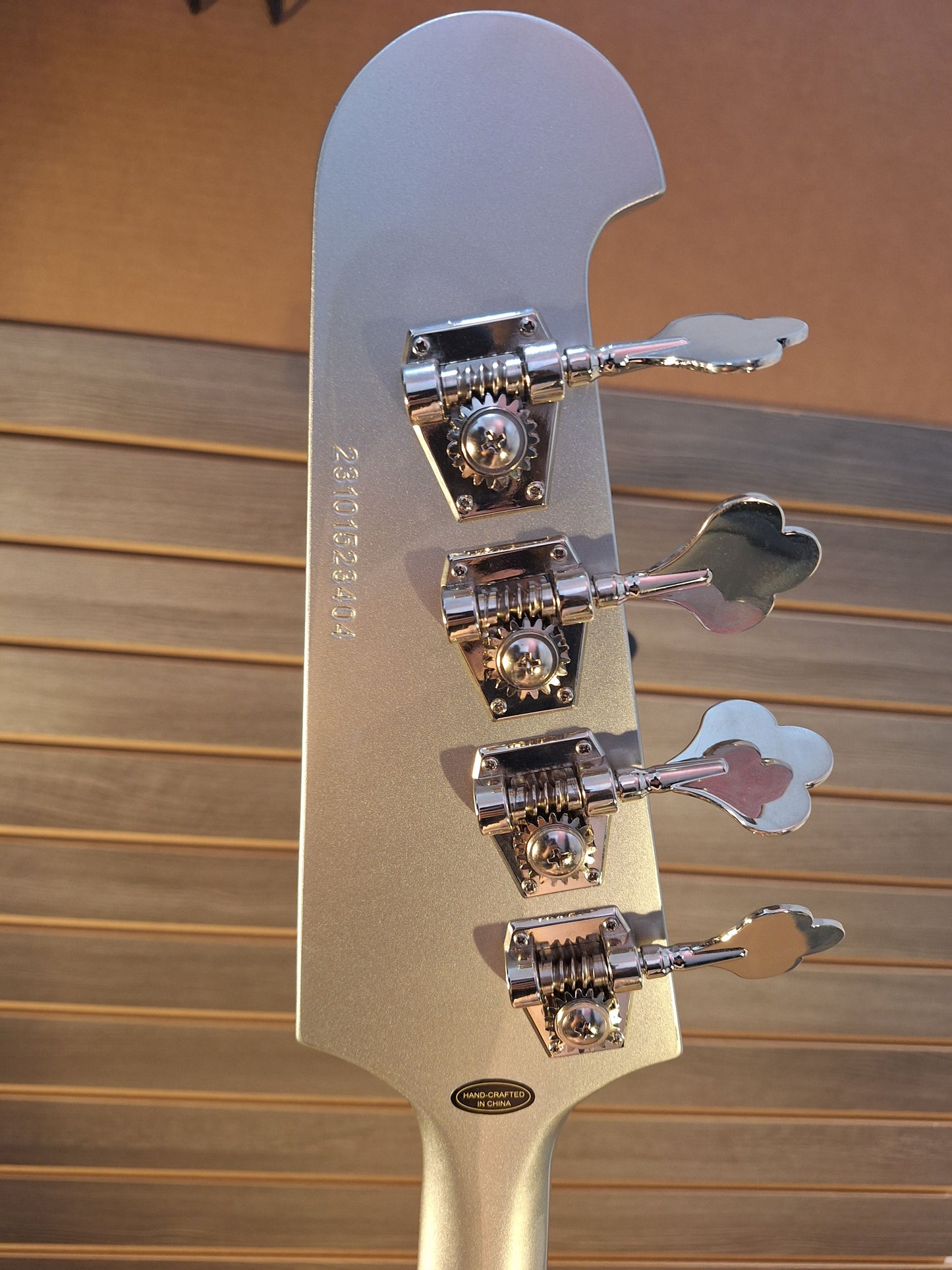 Epiphone Thunderbird '64 Electric Bass. Silver Mist W Premium Gig Bag