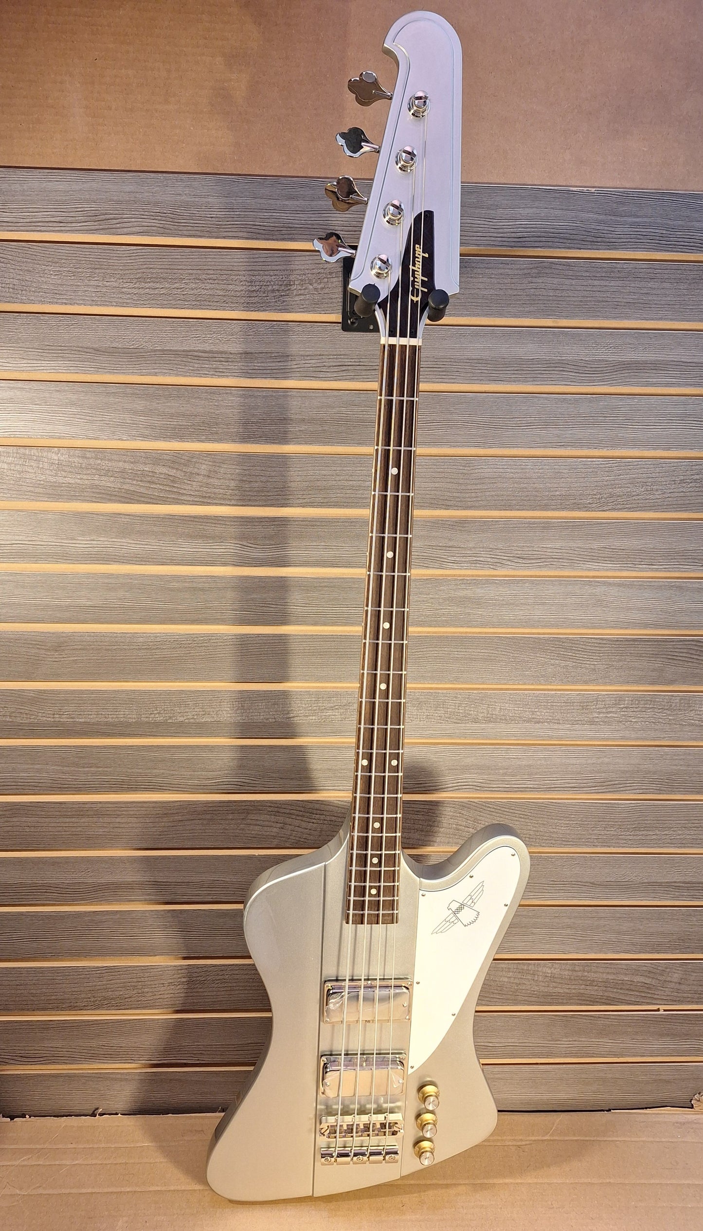 Epiphone Thunderbird '64 Electric Bass. Silver Mist W Premium Gig Bag