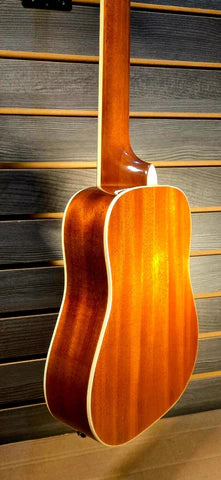 Epiphone Hummingbird Tenor Ukulele Acoustic/Electric Cherry Sunburst