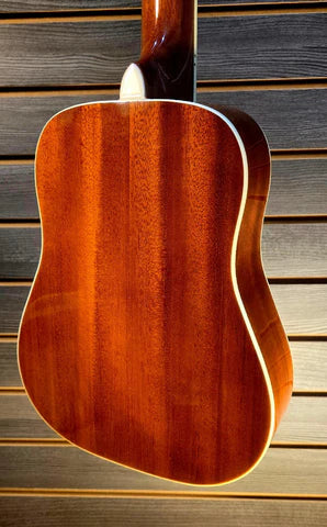 Epiphone Hummingbird Tenor Ukulele Acoustic/Electric Cherry Sunburst
