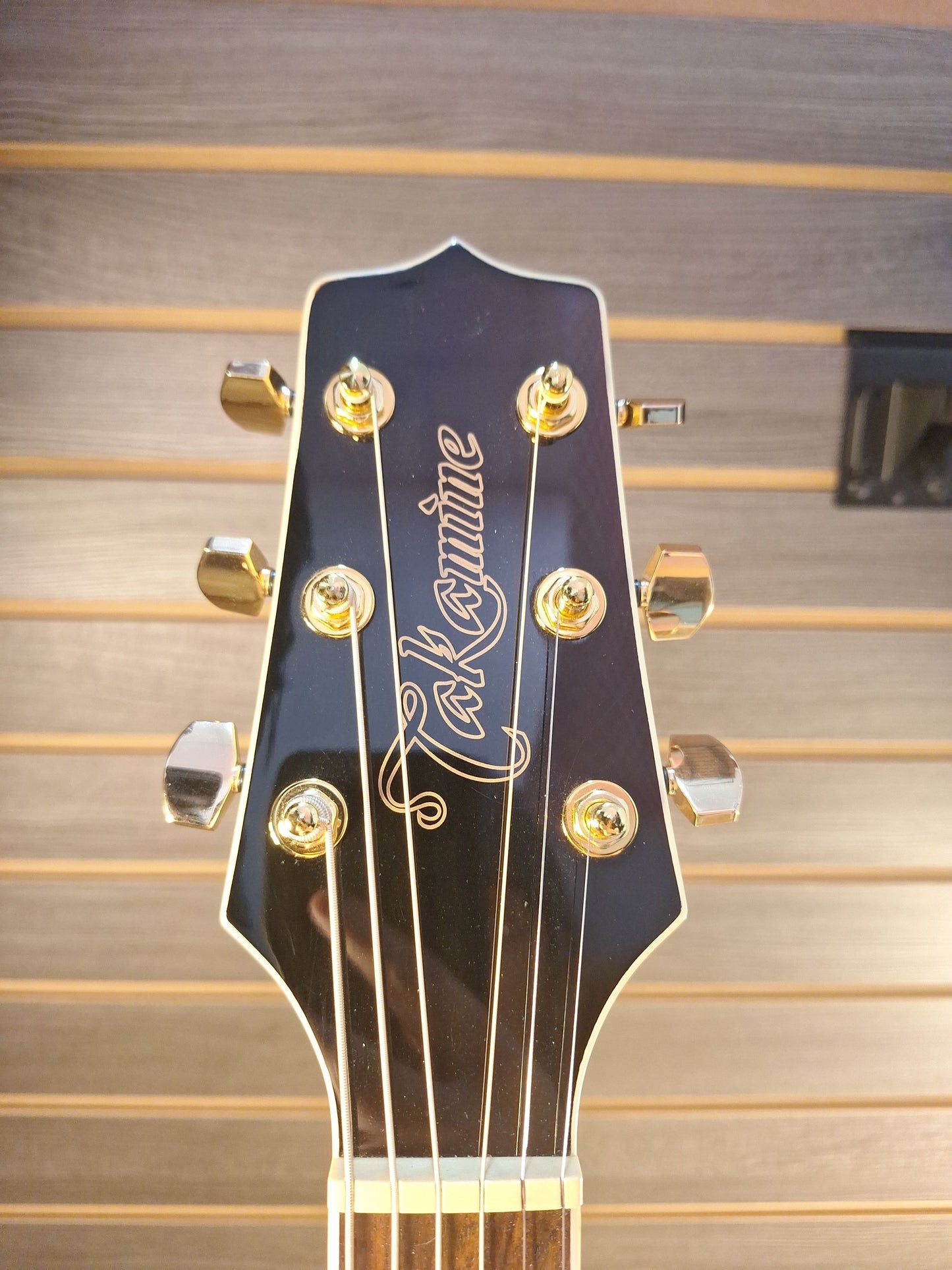 "Used" Takamine GD37-CE-PW Acoustic/Electric Guitar with Gig Bag