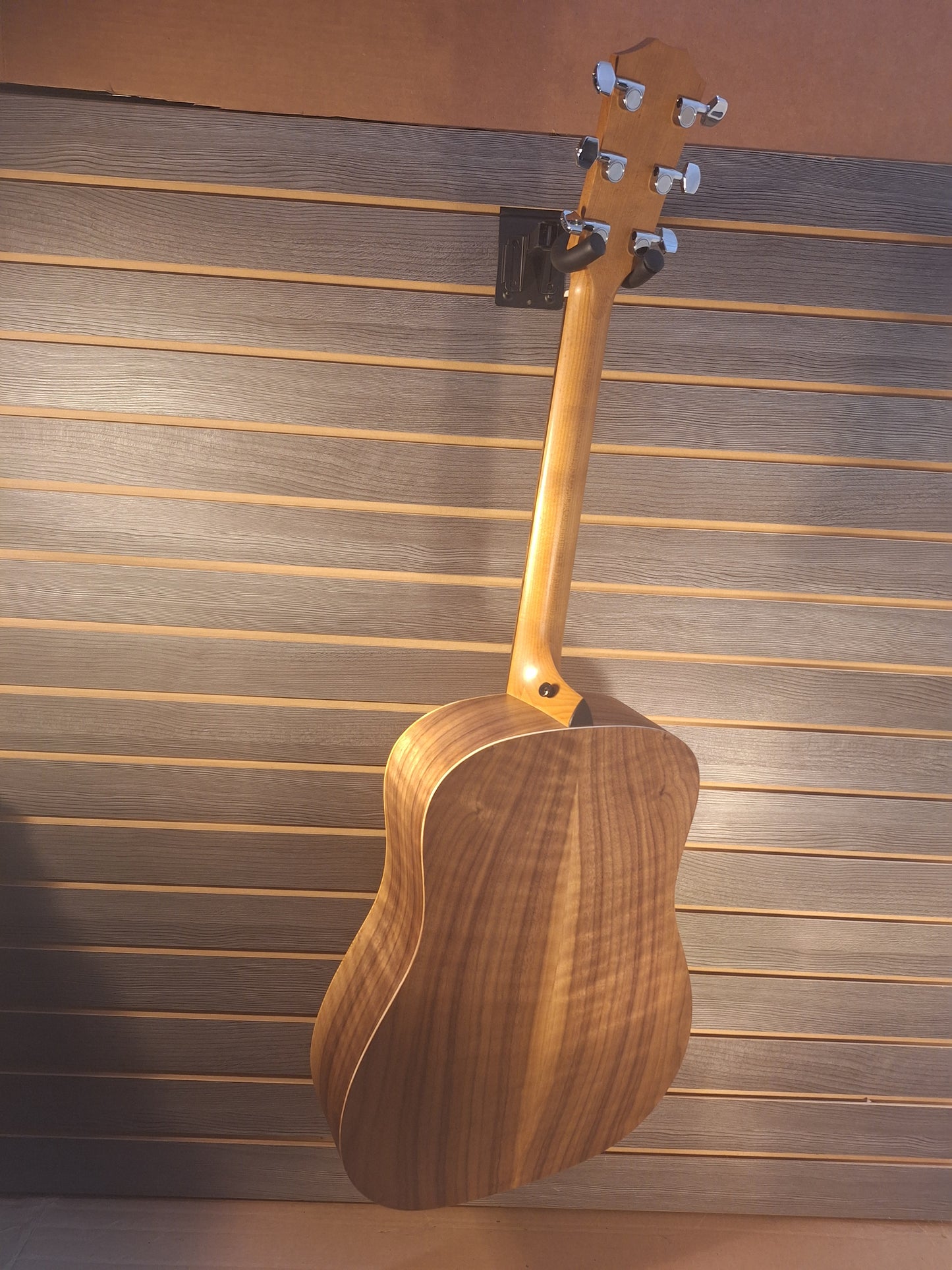 Taylor Academy 10e Acoustic/Electric Guitar