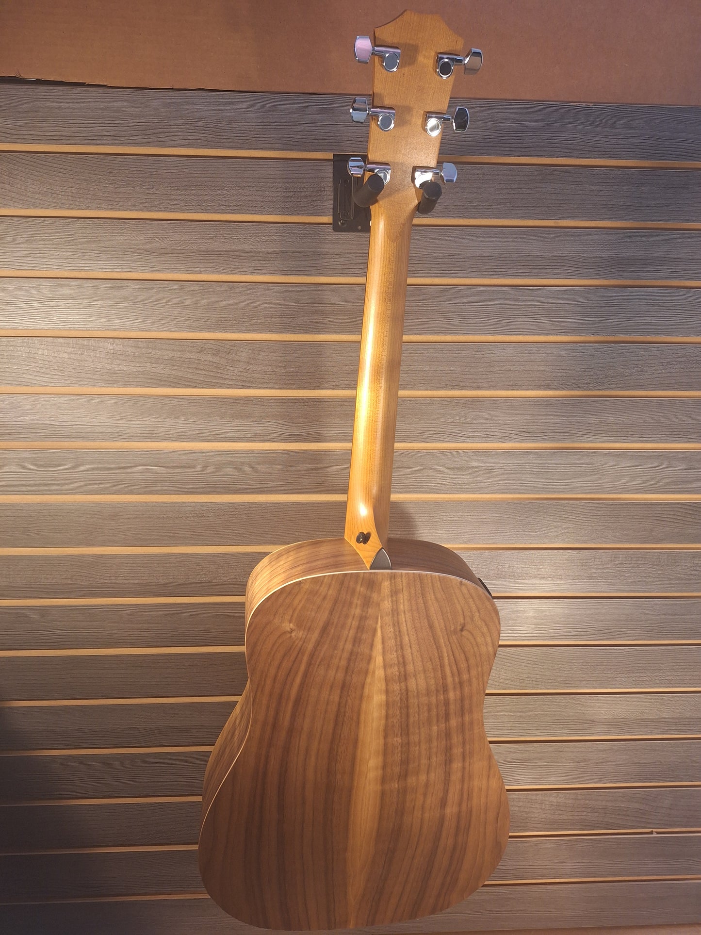 Taylor Academy 10e Acoustic/Electric Guitar